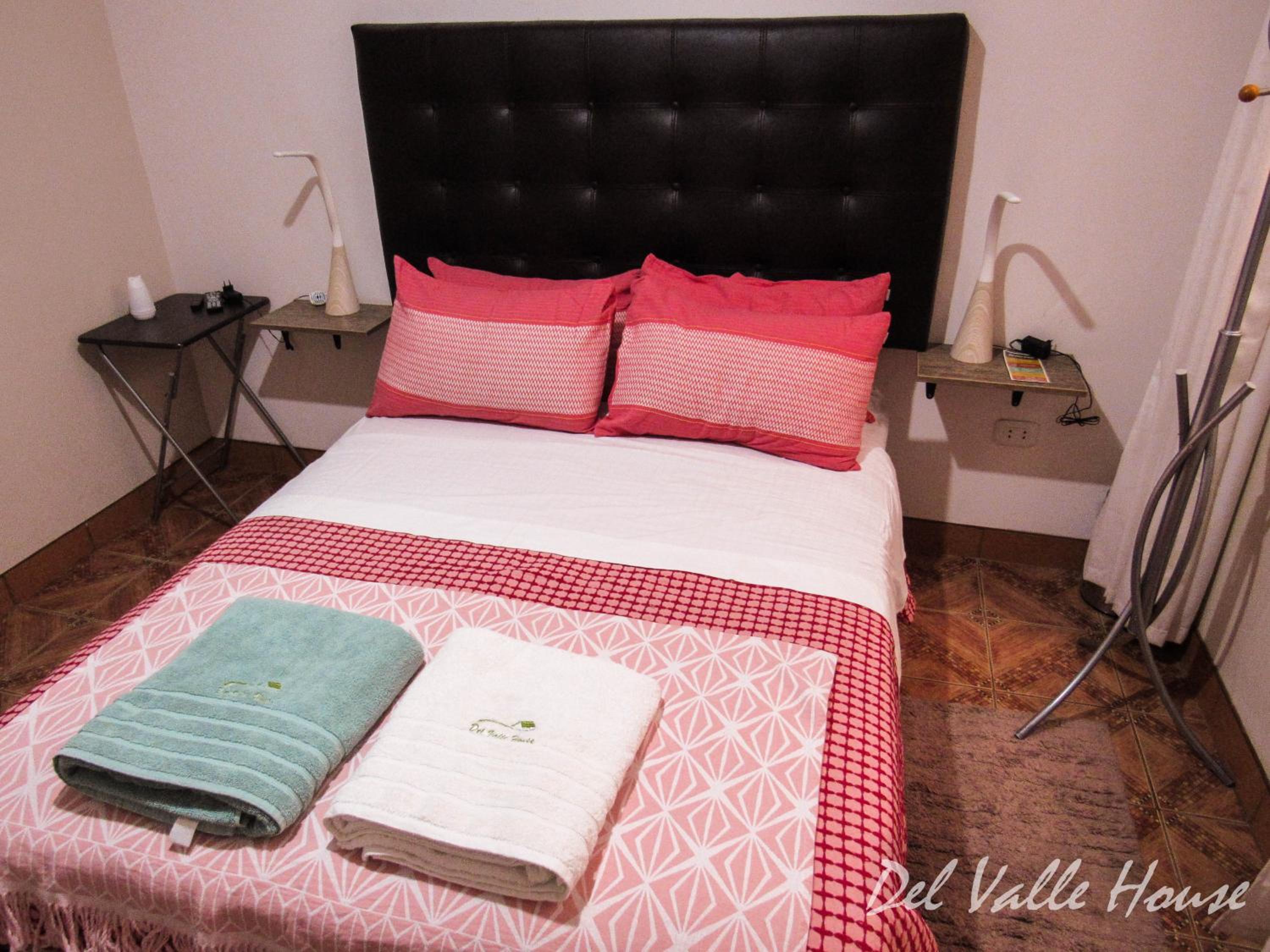 Del Valle House