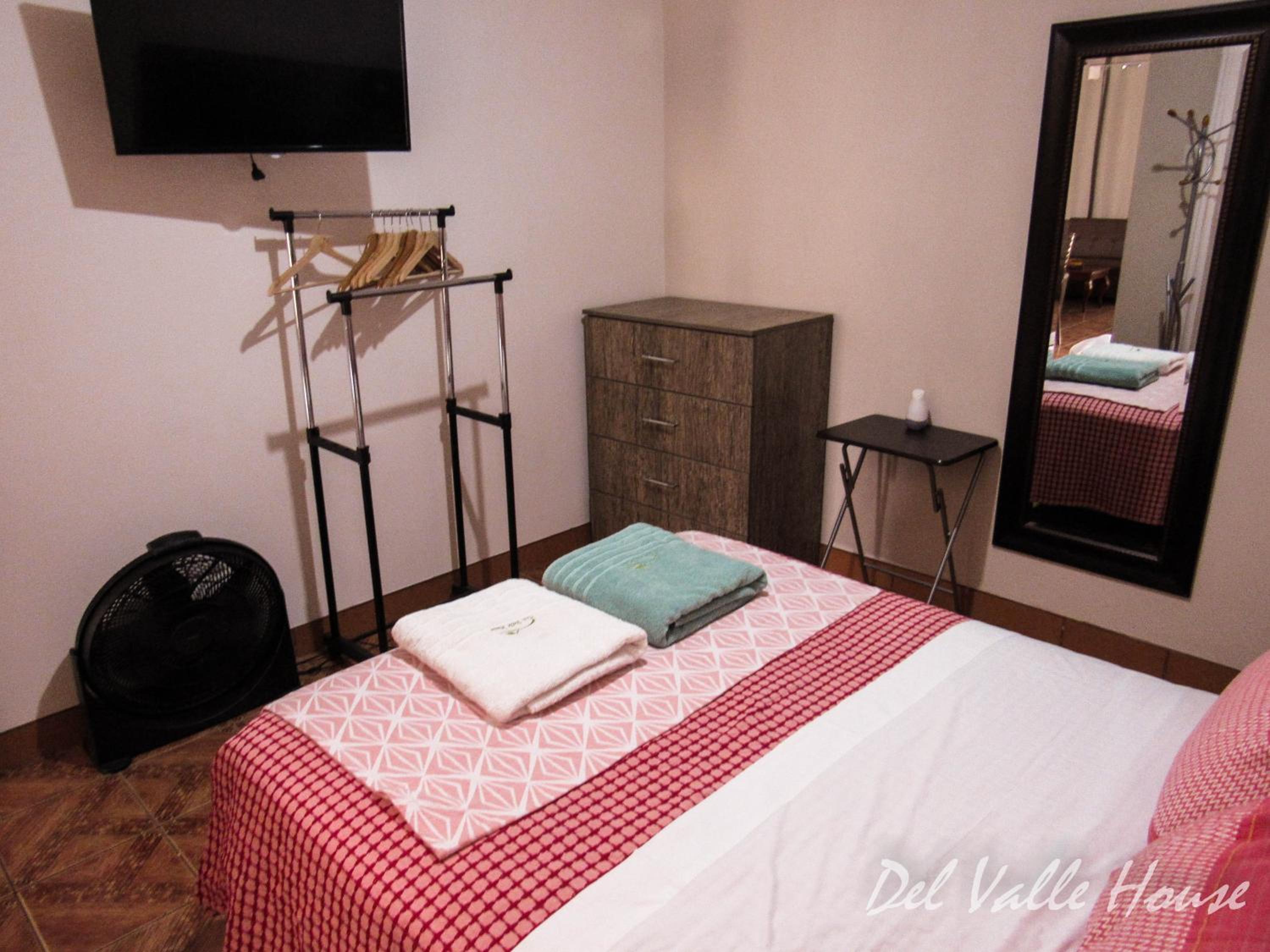 Del Valle House
