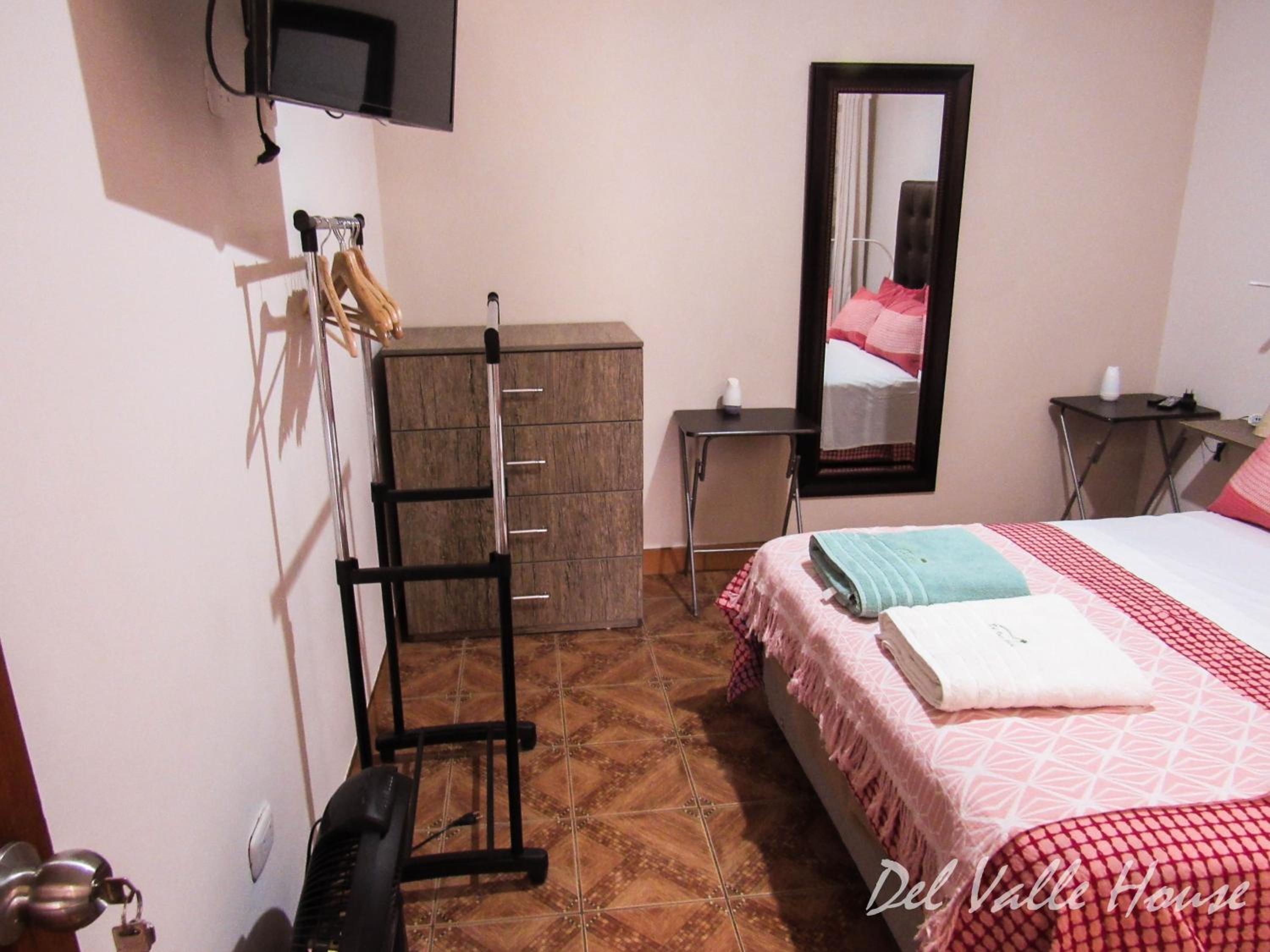 Del Valle House