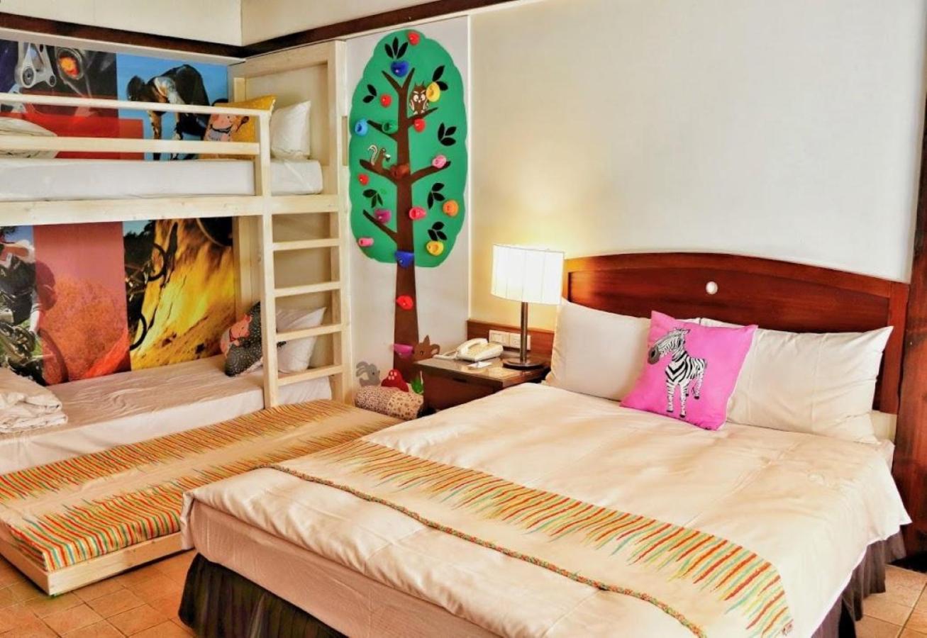 Yoho Beach Resort Kenting