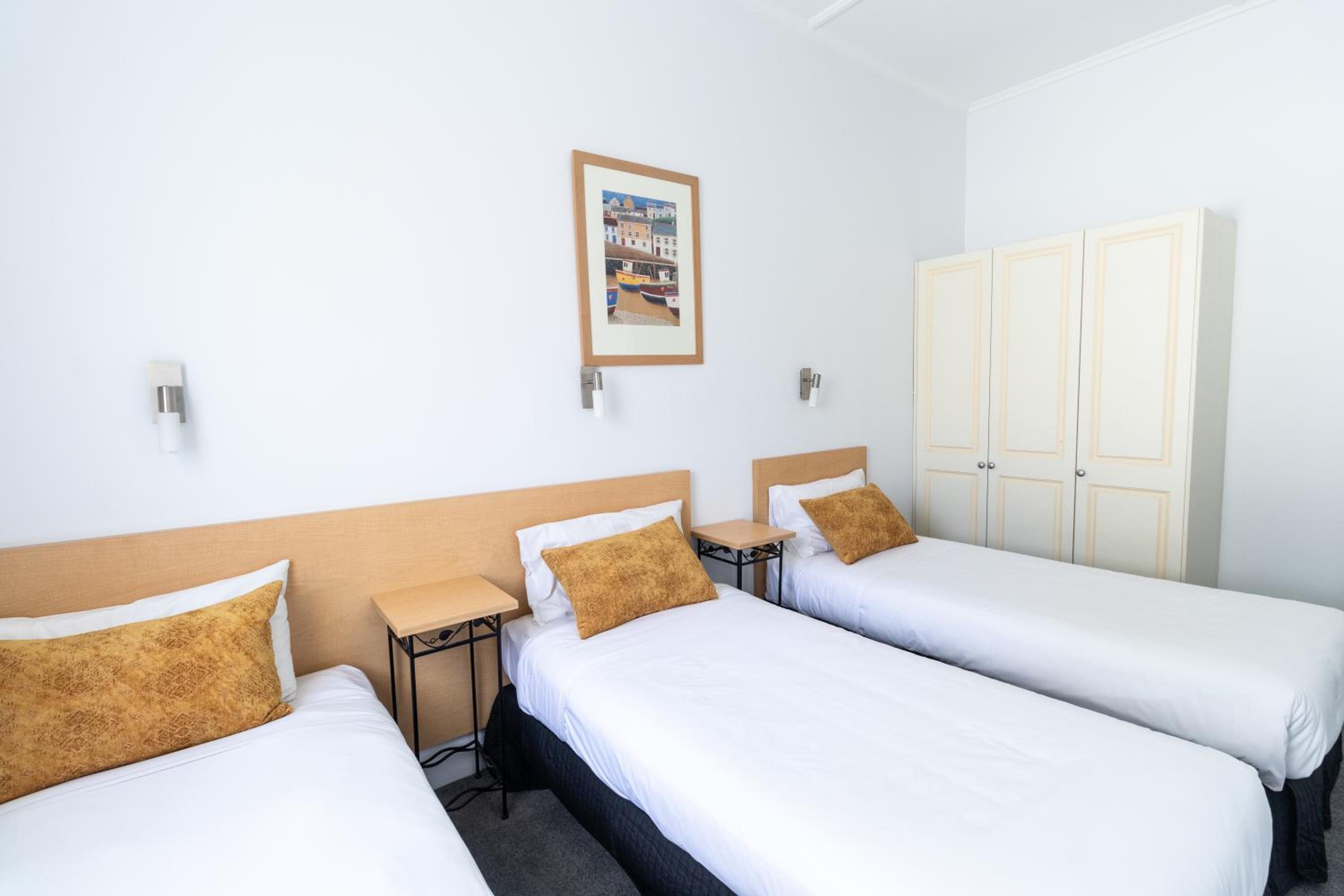 Bayview Apartments Glenelg