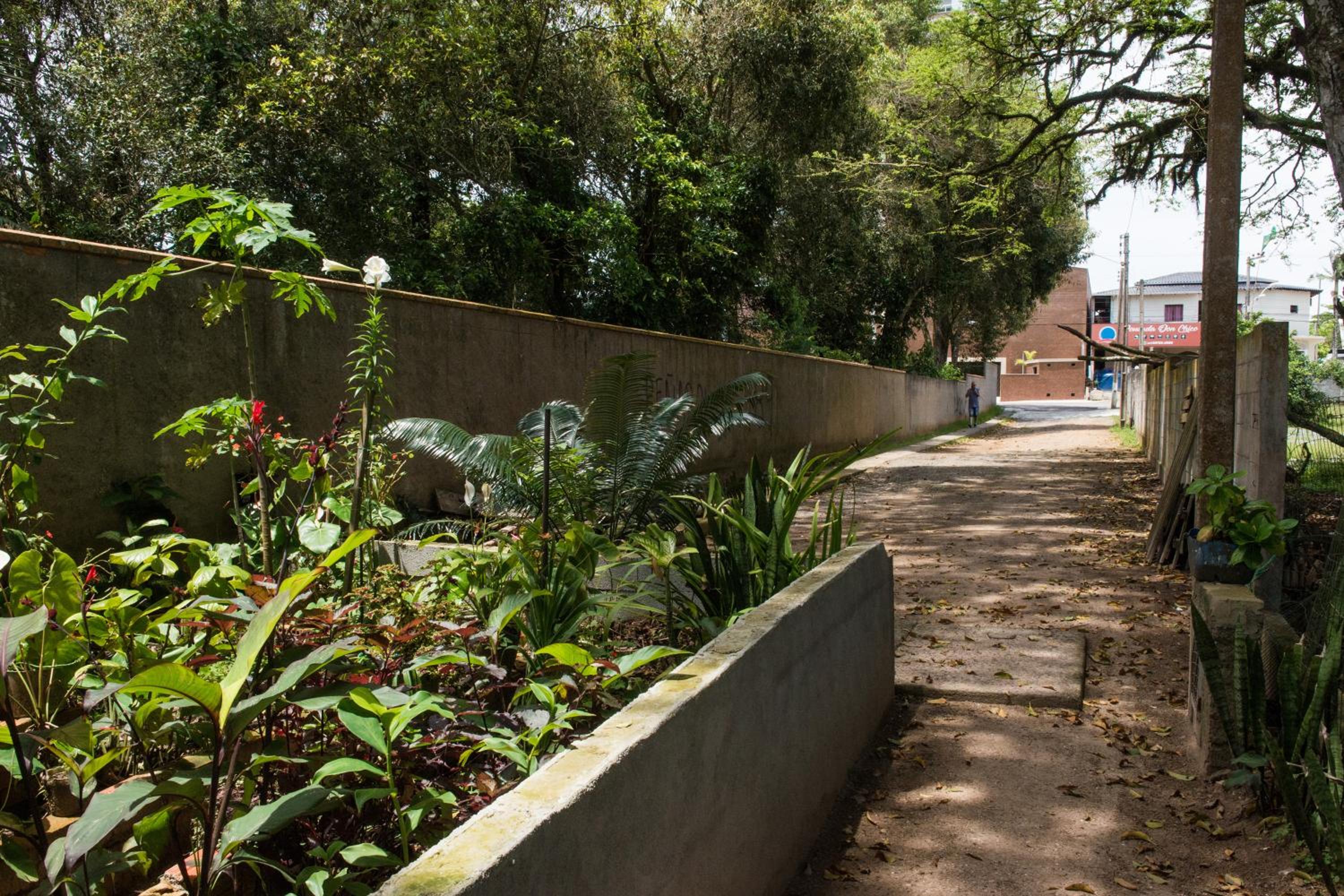PÉROLA SUÍTES - PENHA