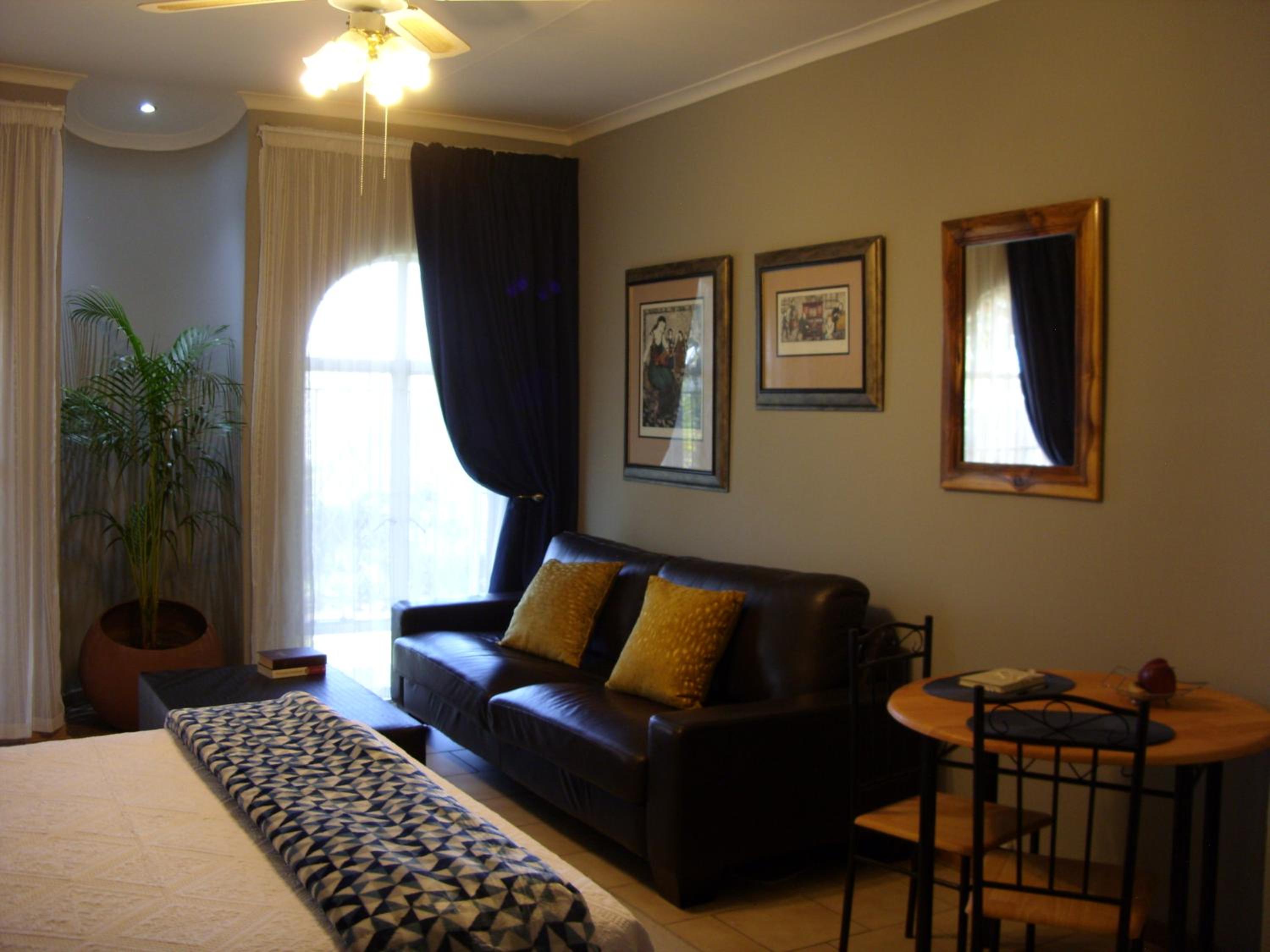 Little Umhlanga. Sunflower suite. view 5