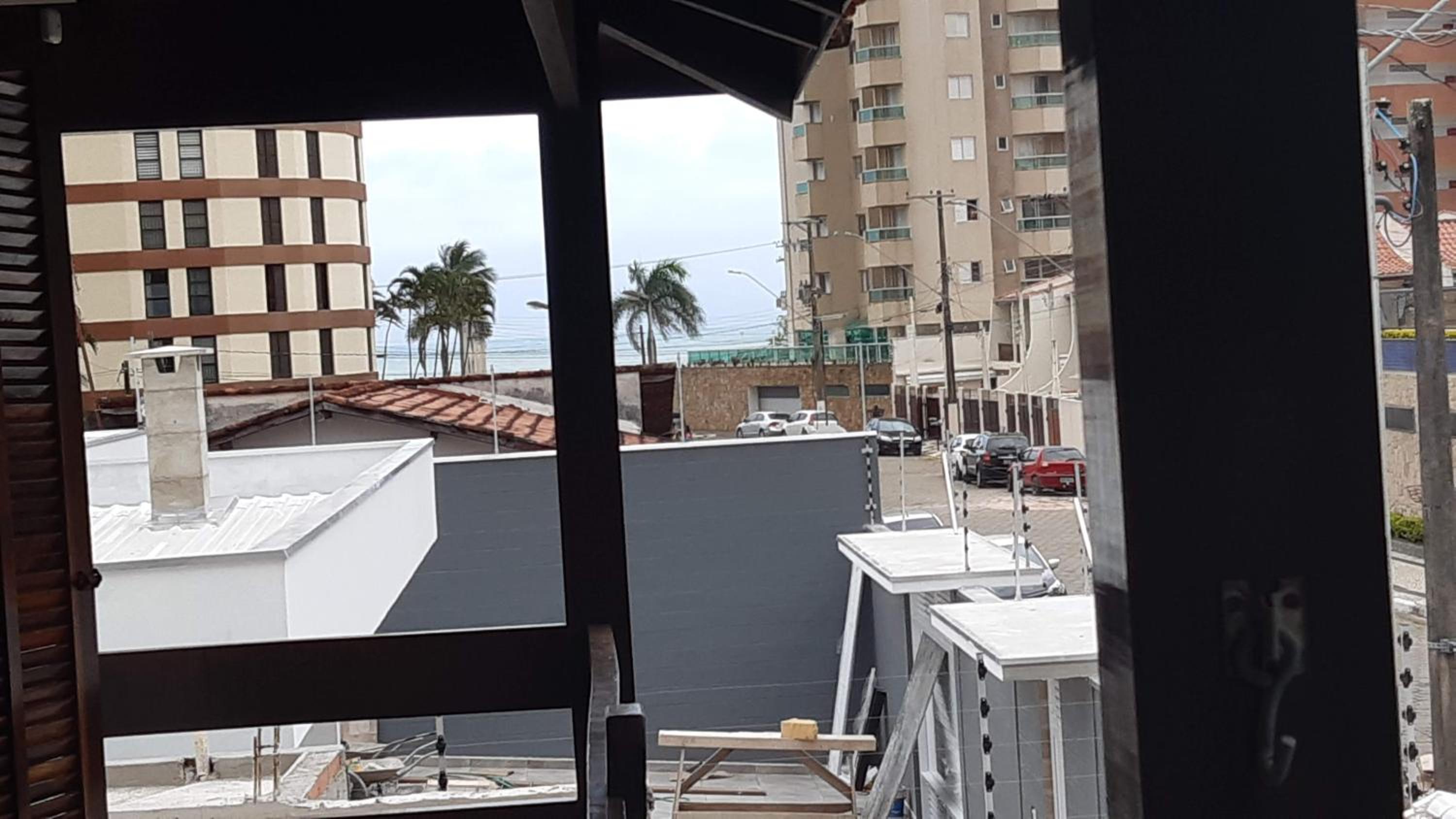 Casa a 150 m da Praia Martins de Sá