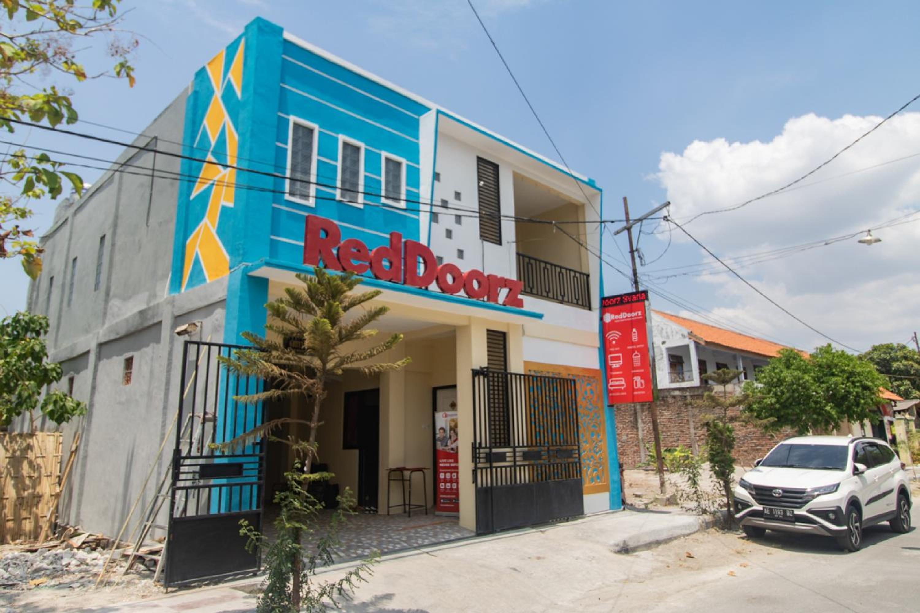 RedDoorz Syariah near Politeknik Negeri Madiun view 3