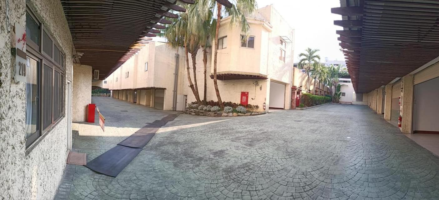 Wen Mei Motel view 5