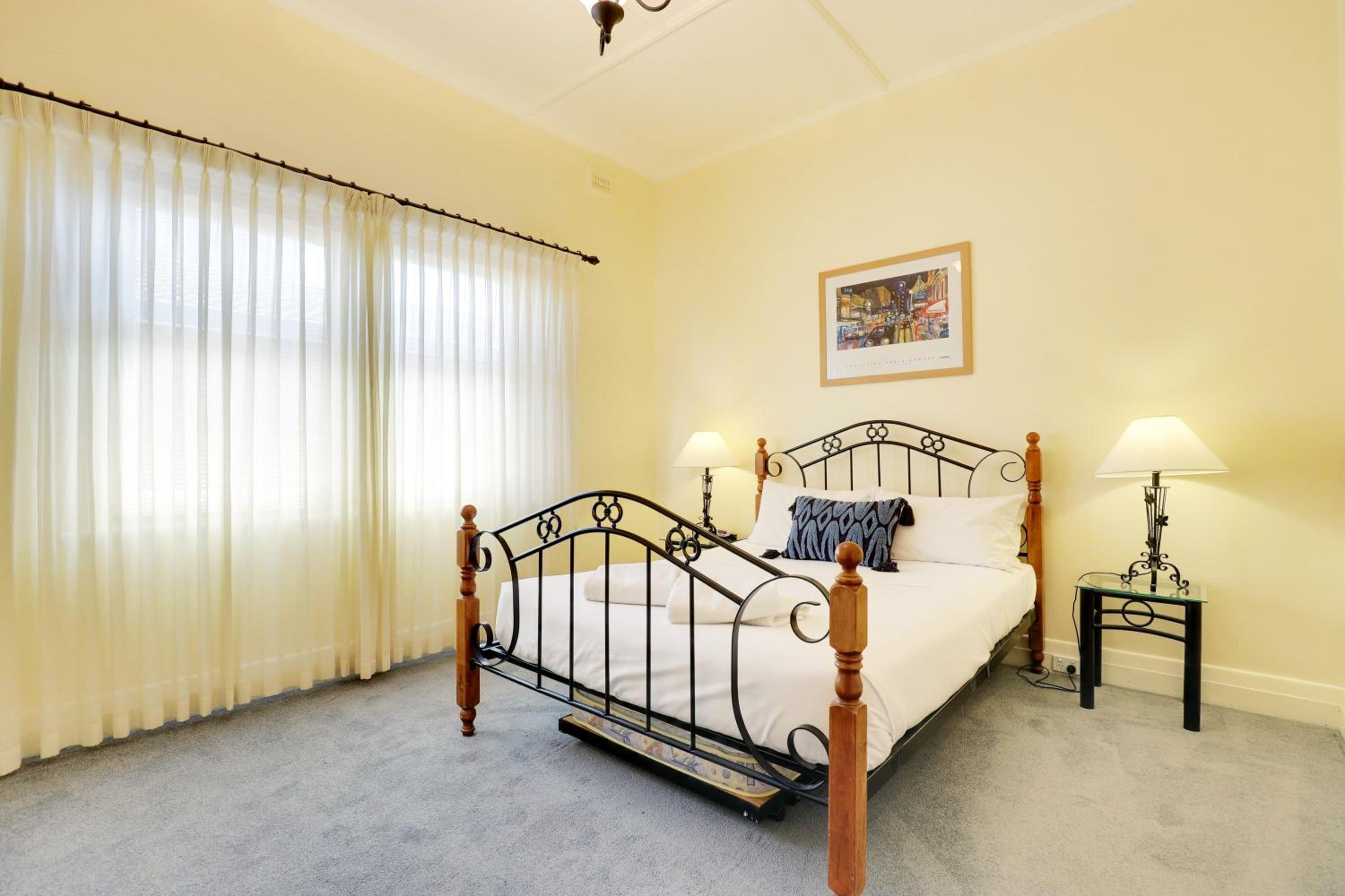 Bayview Apartments Glenelg