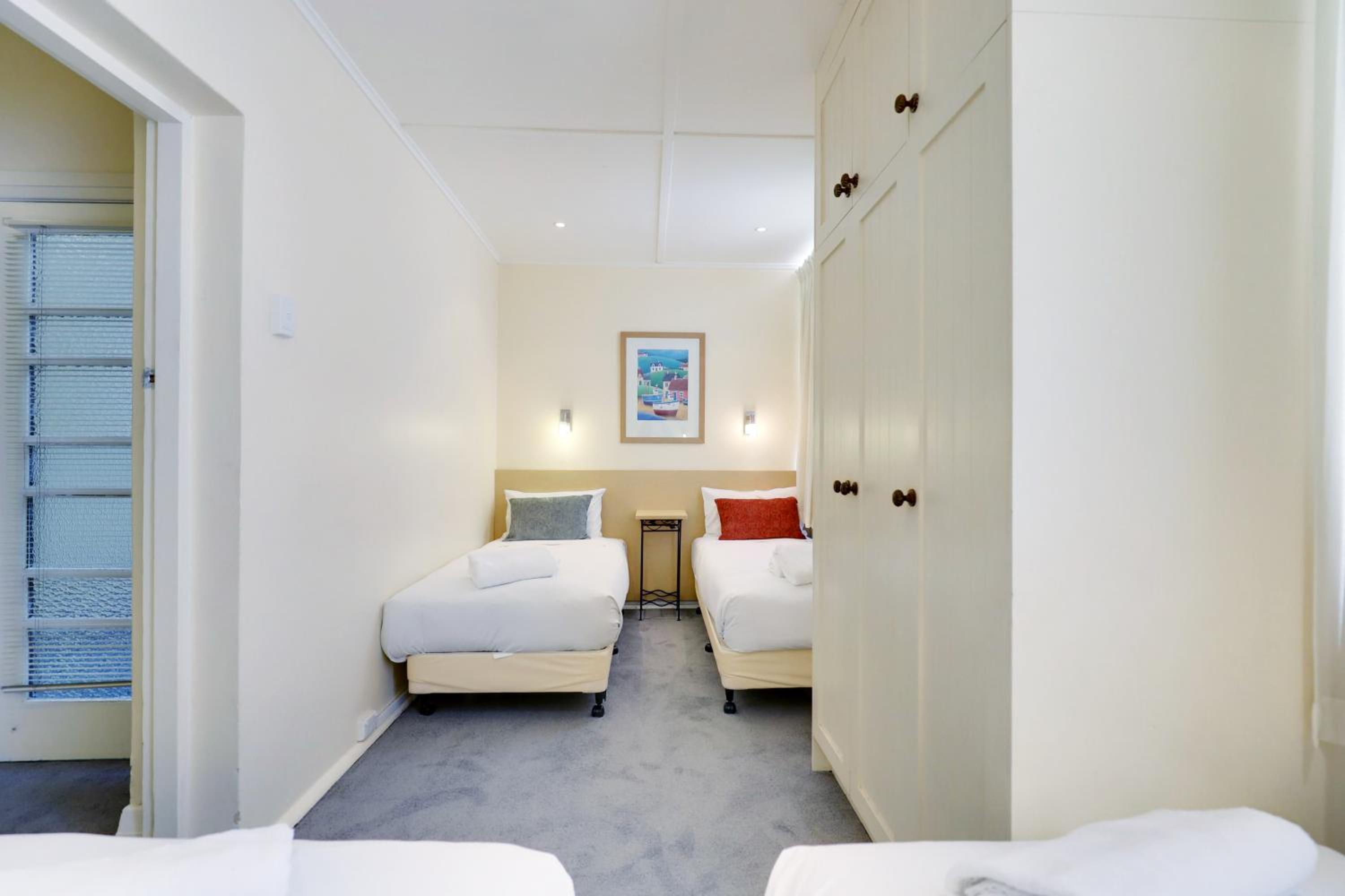 Bayview Apartments Glenelg