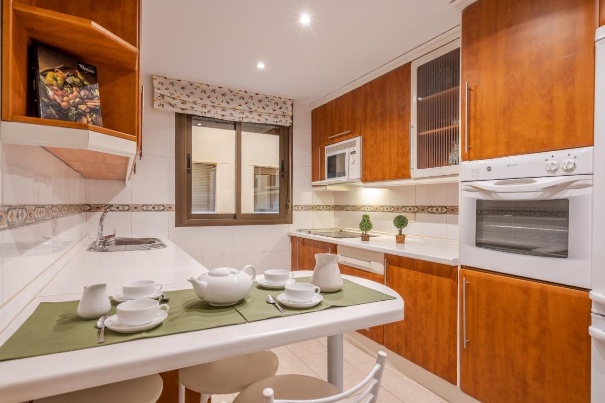 Flex Apartment Granada by A3Rentals view 5