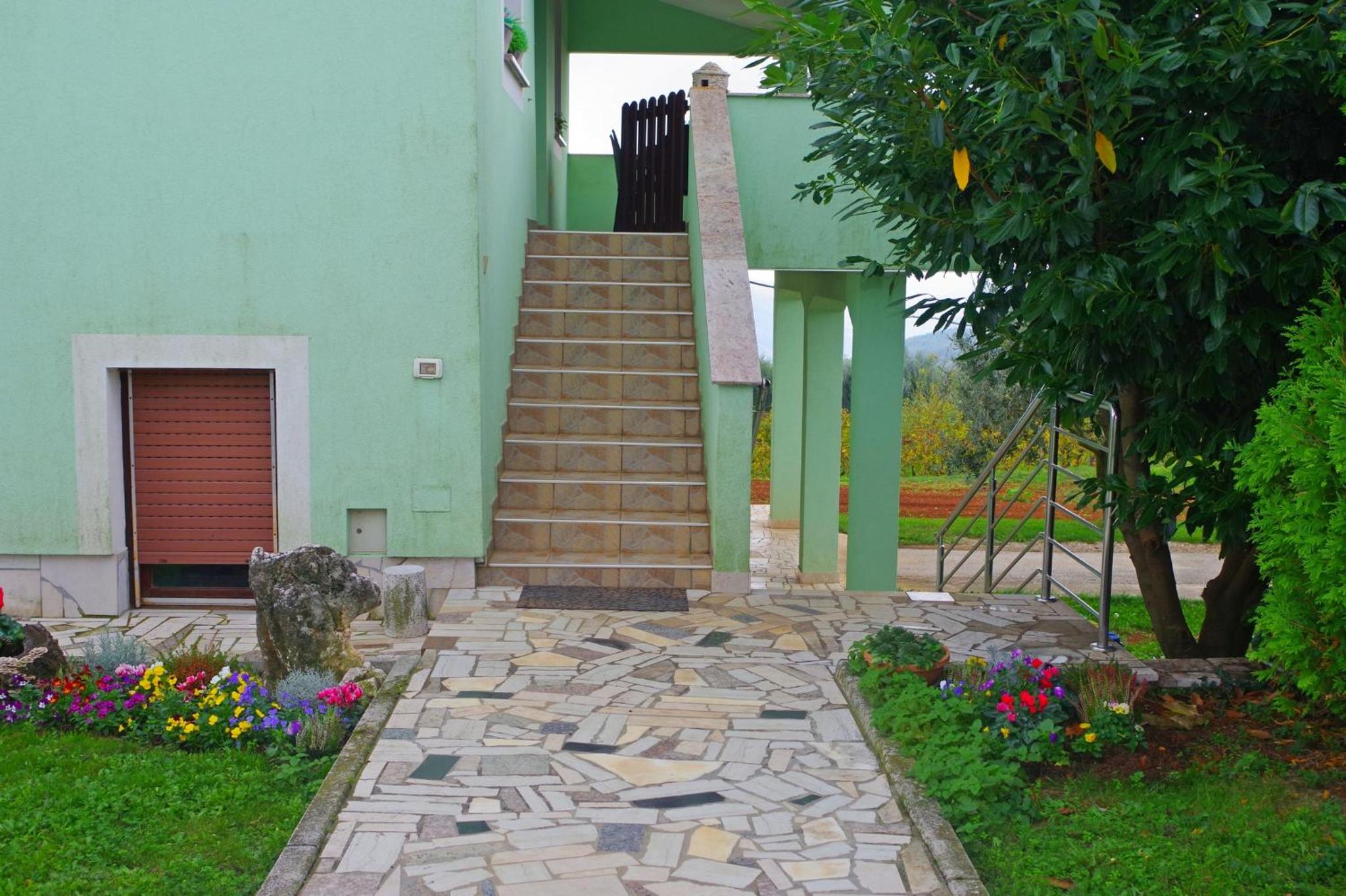 Photo 31