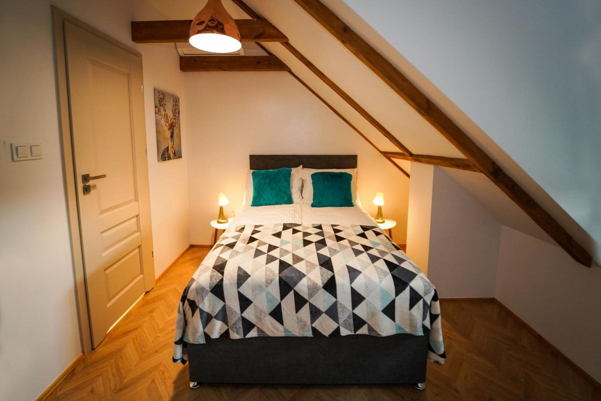 Grand House 47