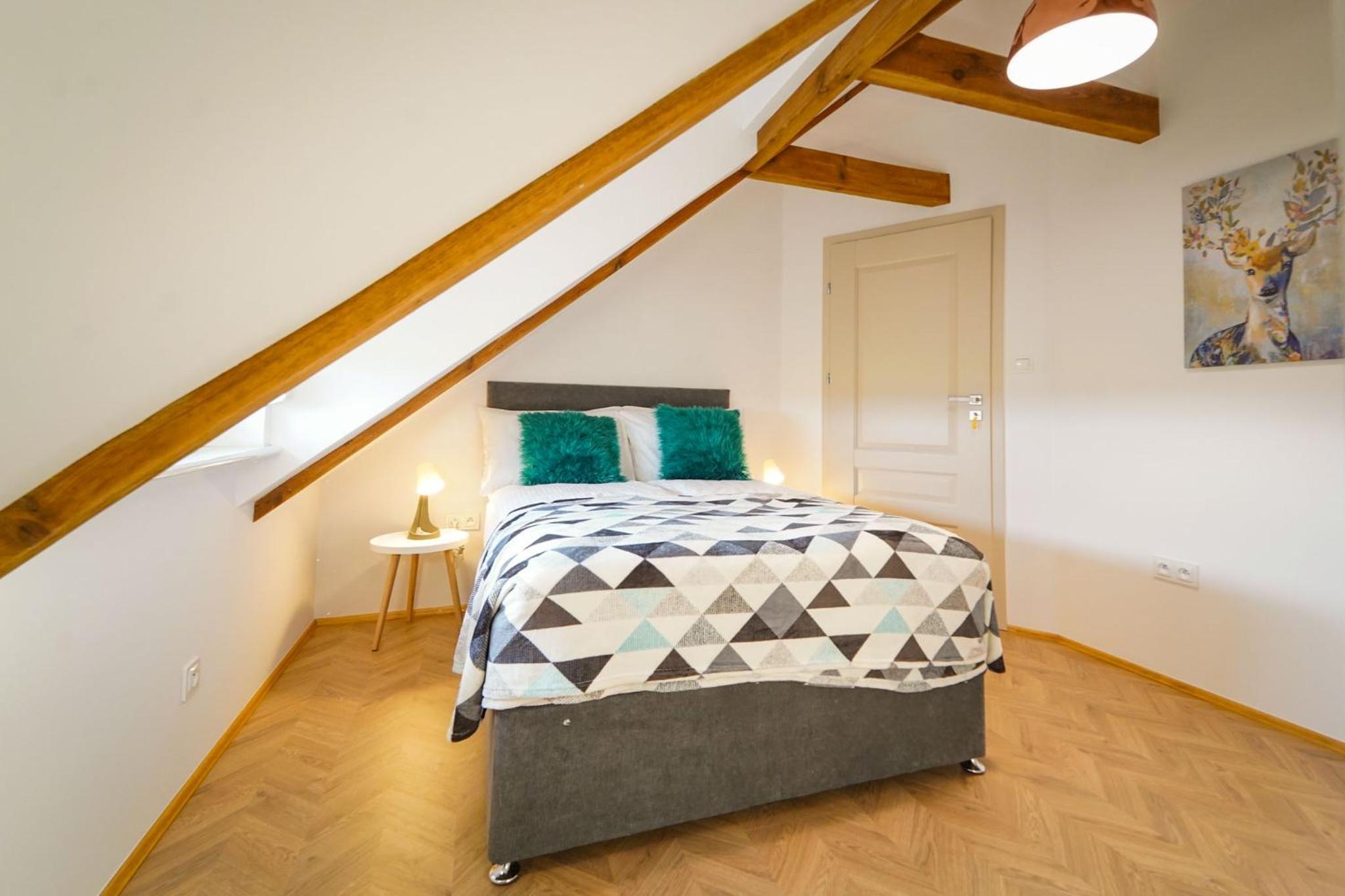 Grand House 47