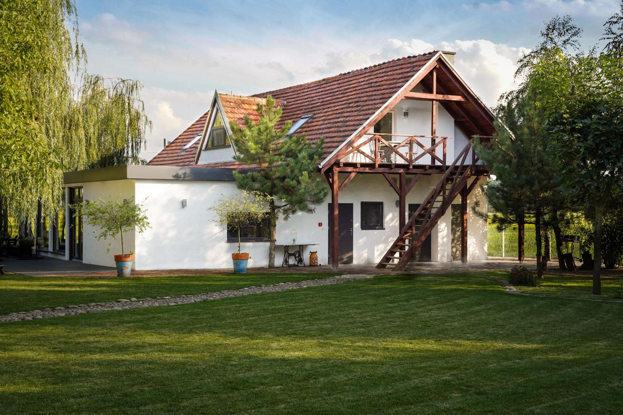 Grand House 47