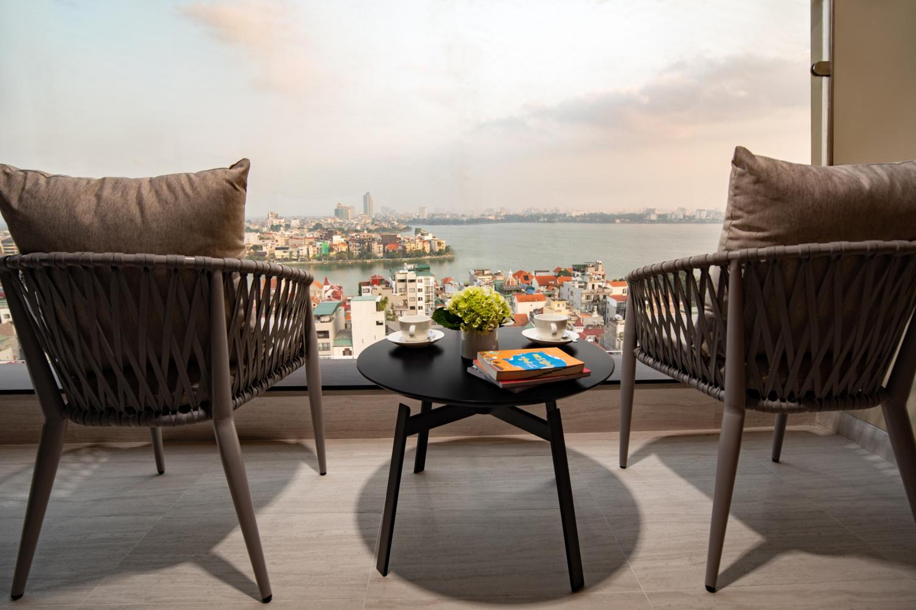 Oakwood Residence Hanoi