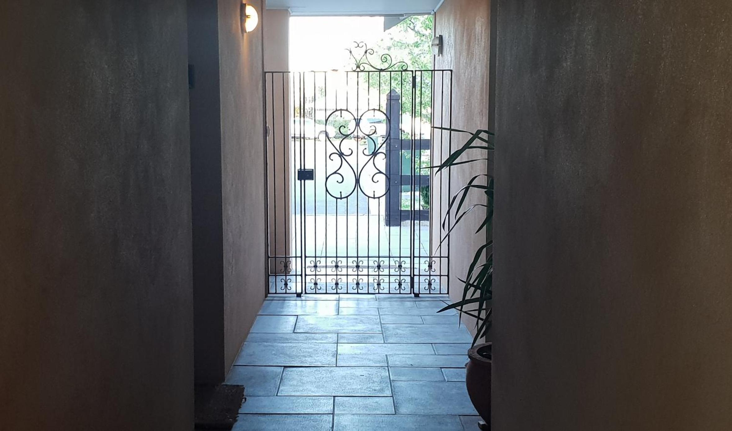 Fechner Place Barossa, 1 Bed, Wine & Platter