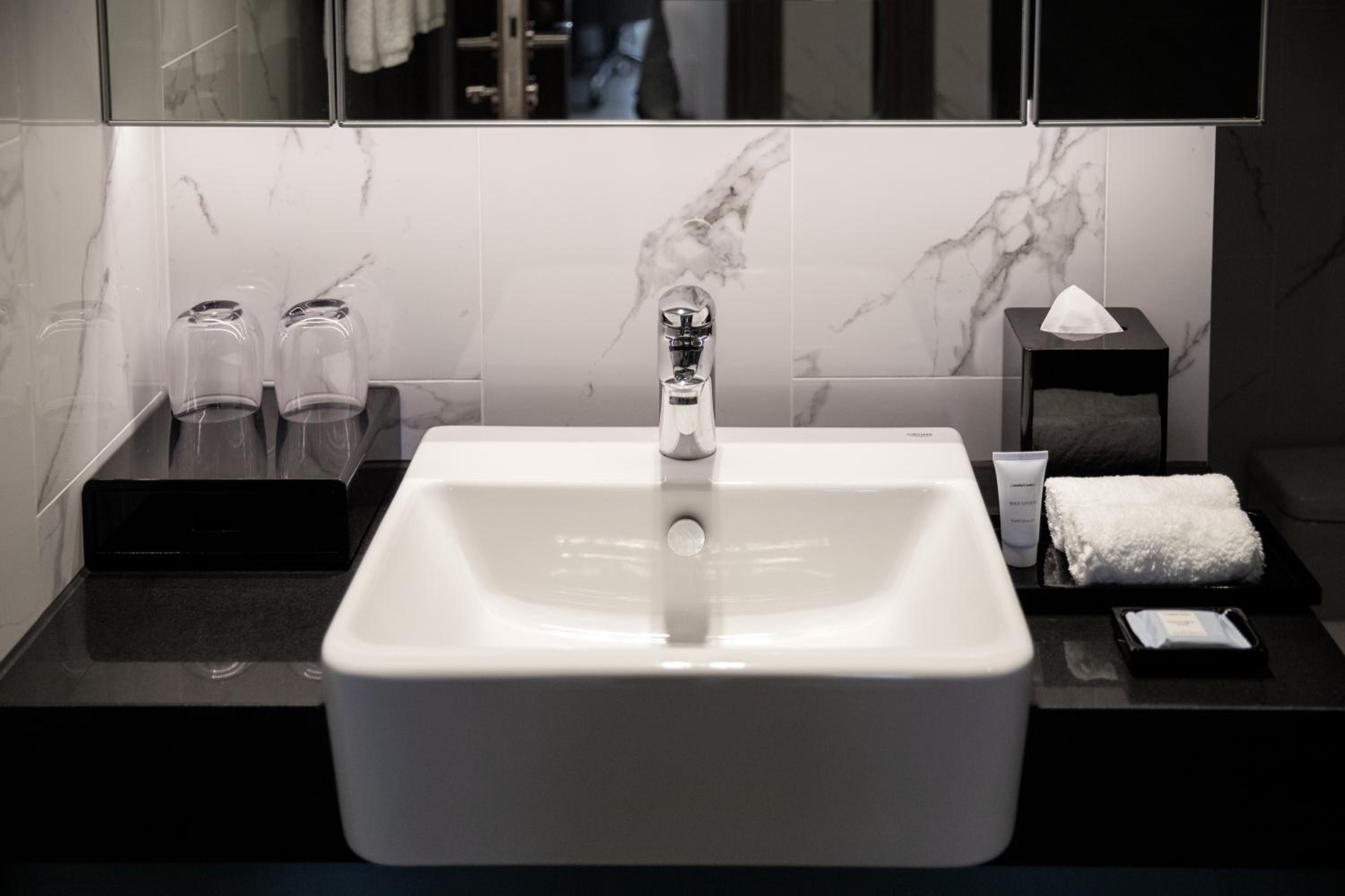 Oakwood Residence Hanoi