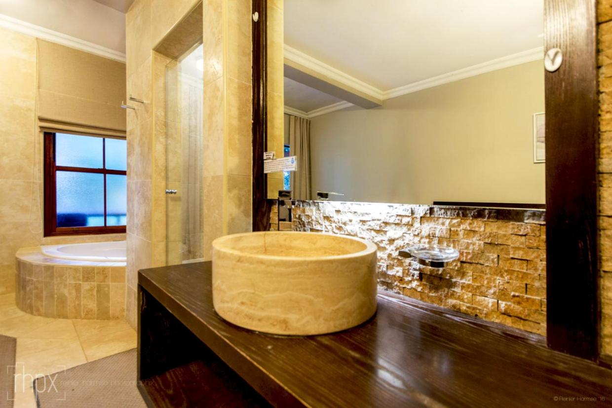 OR Tambo Guest House