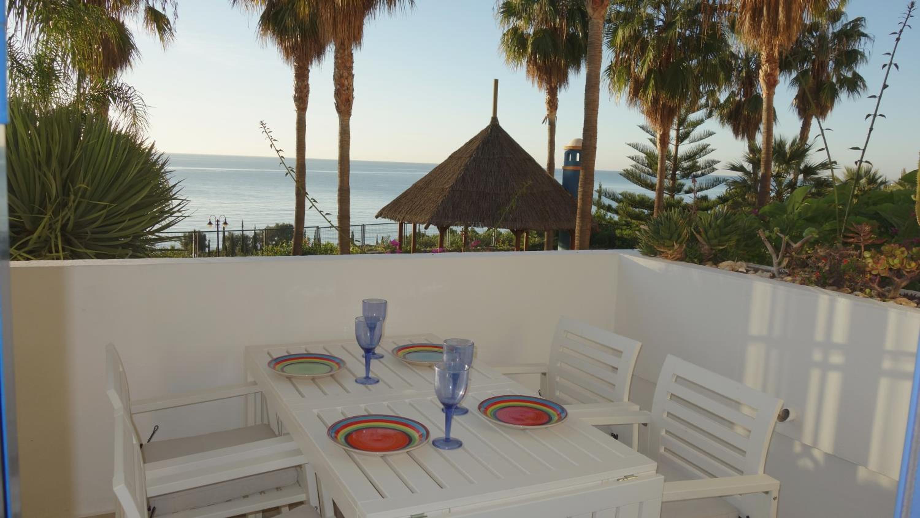 Hotel Getaway Apartment - Image 1