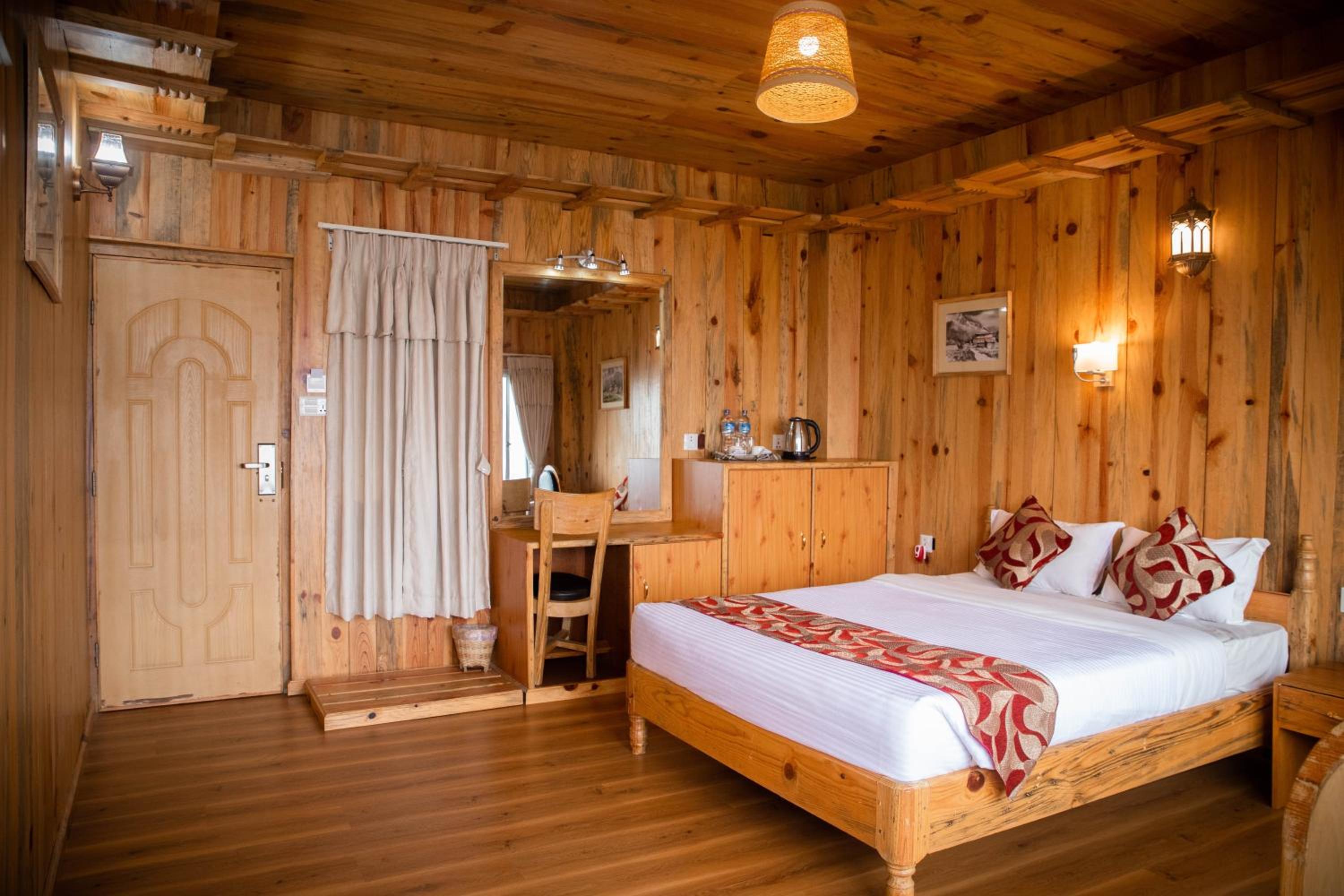 Himalayan Deurali Resort