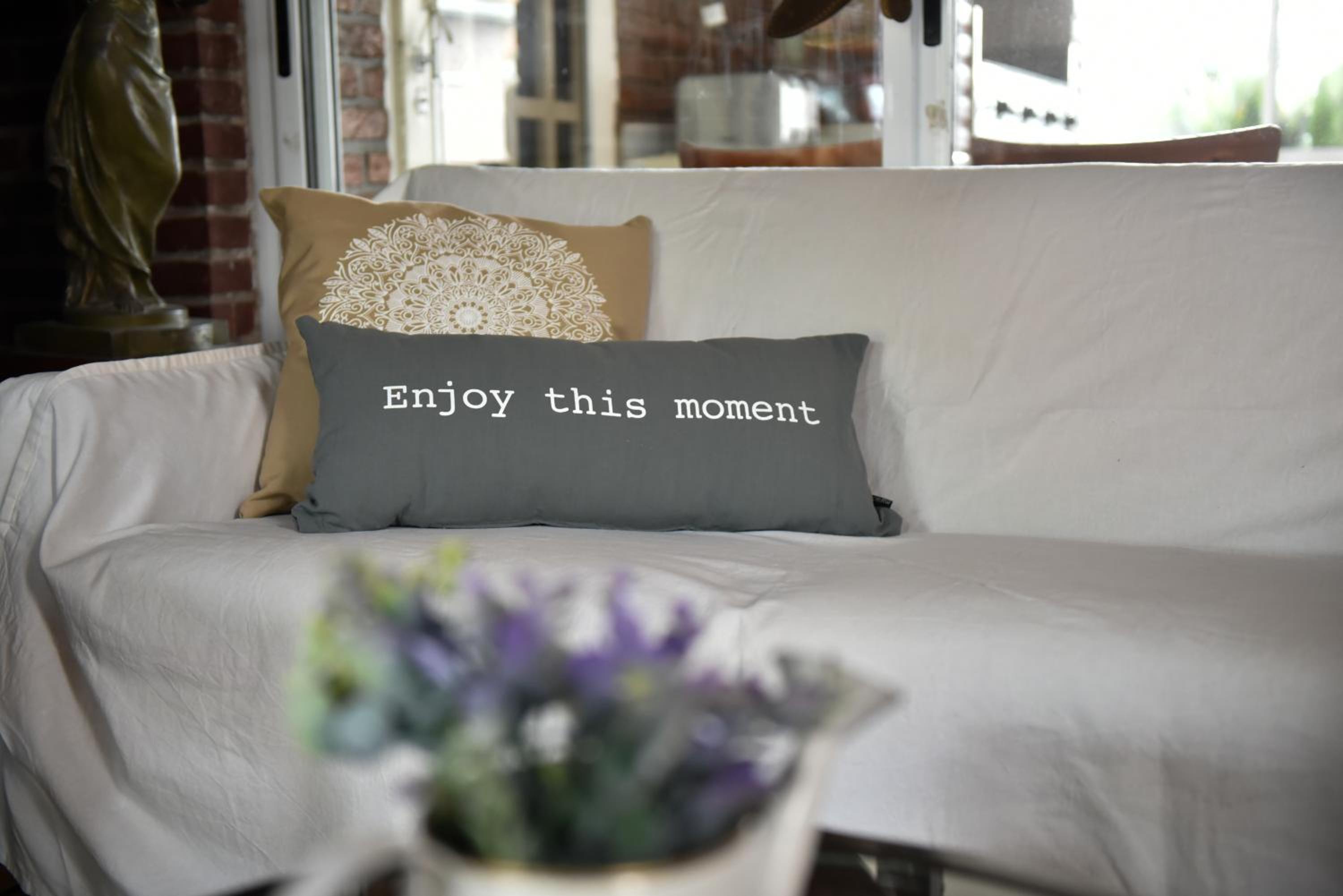 Bernie's Bed & Breakfast , A 3 KILOMETROS DEL AEROP EZEIZA, VAN ,IN-OUT, FREE EZEIZA AIRPORT