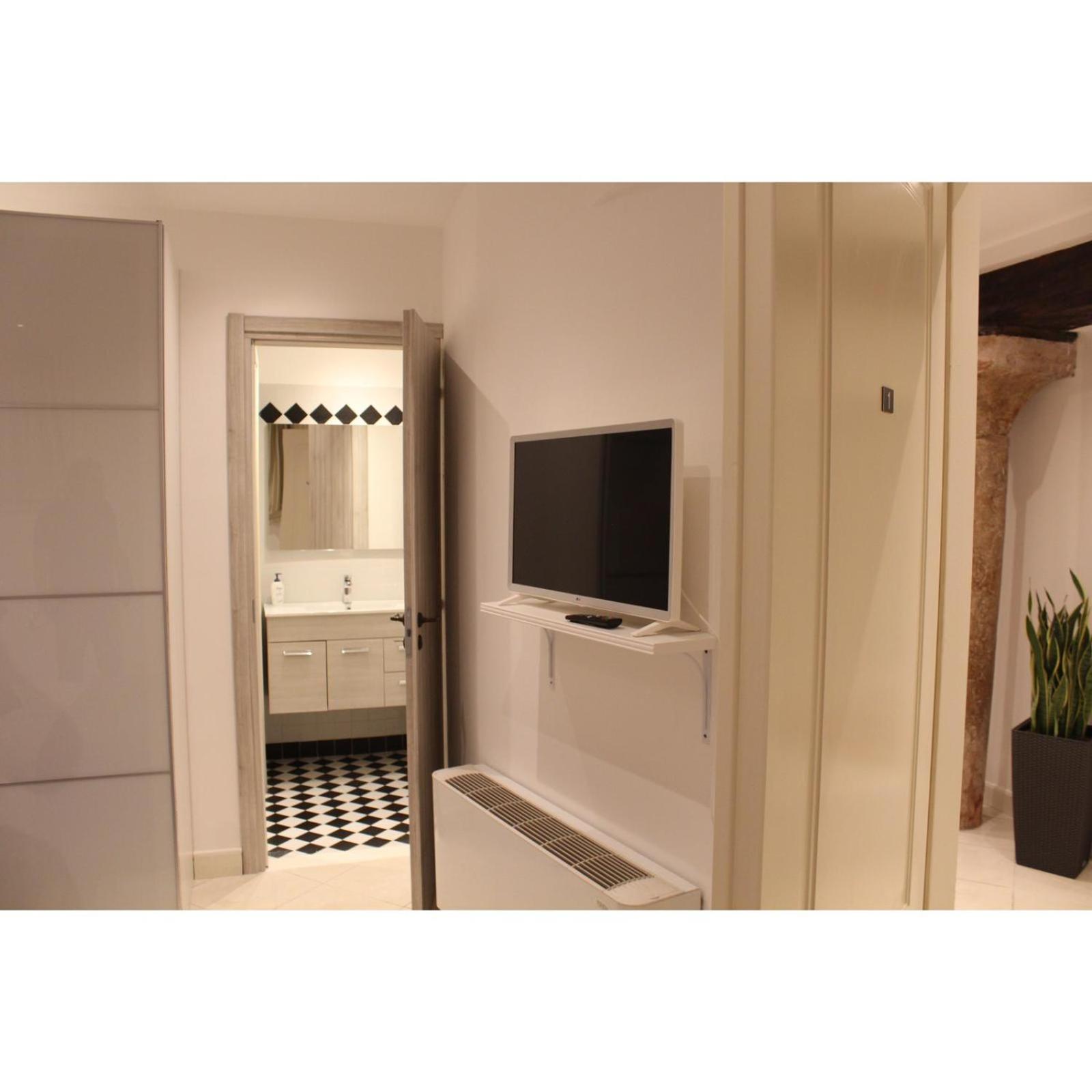 Rialto Mercato apartment suite