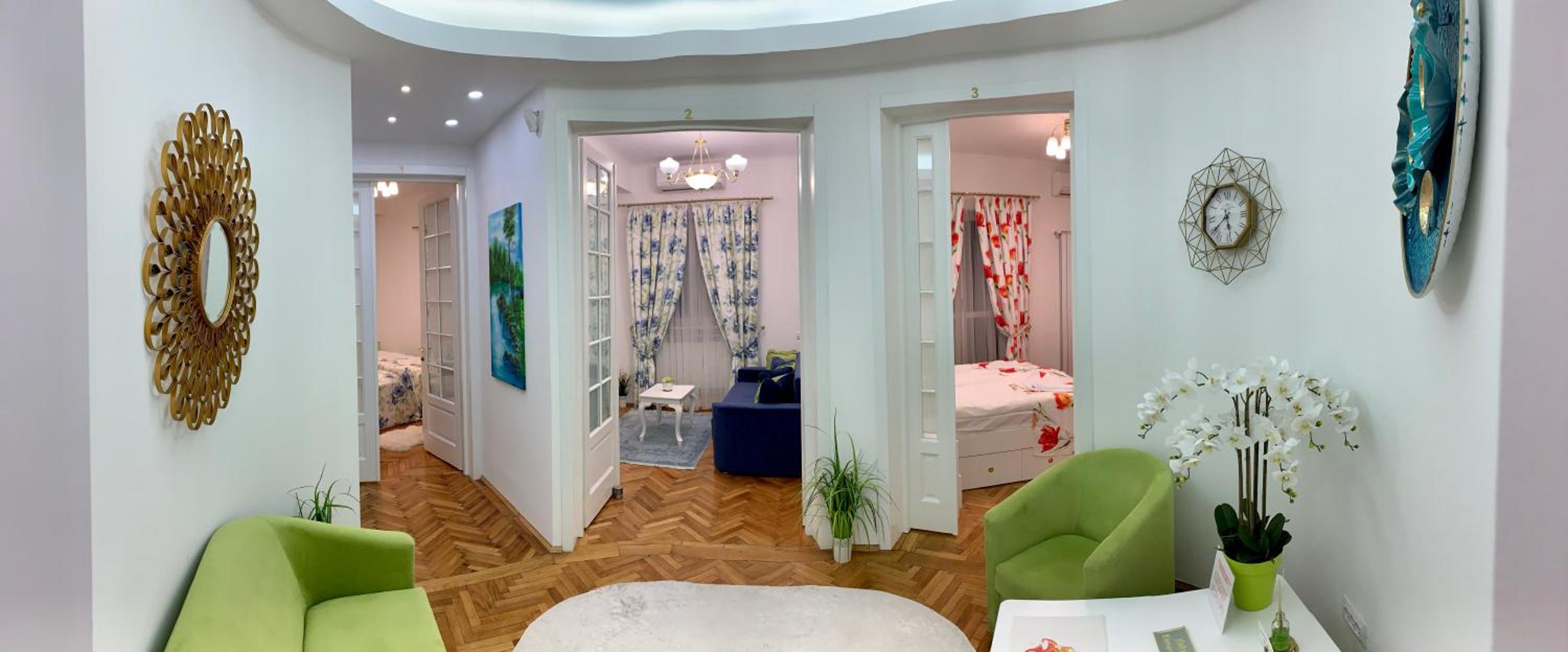 Victoria Luxury Apartment 11 view 4