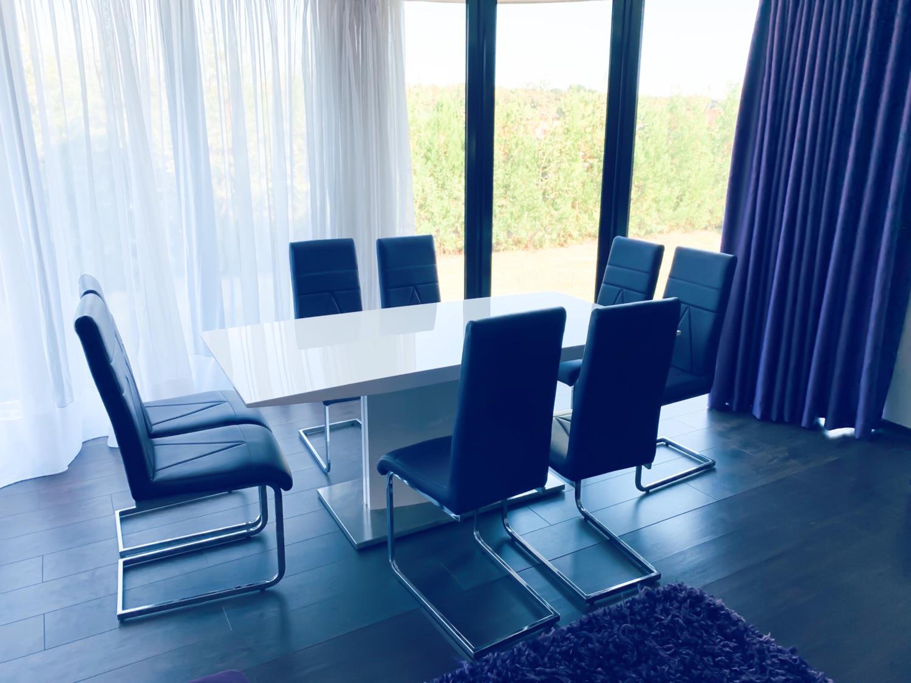 Hotel Luxury 3 Bedroom Pool Villa - Image 1