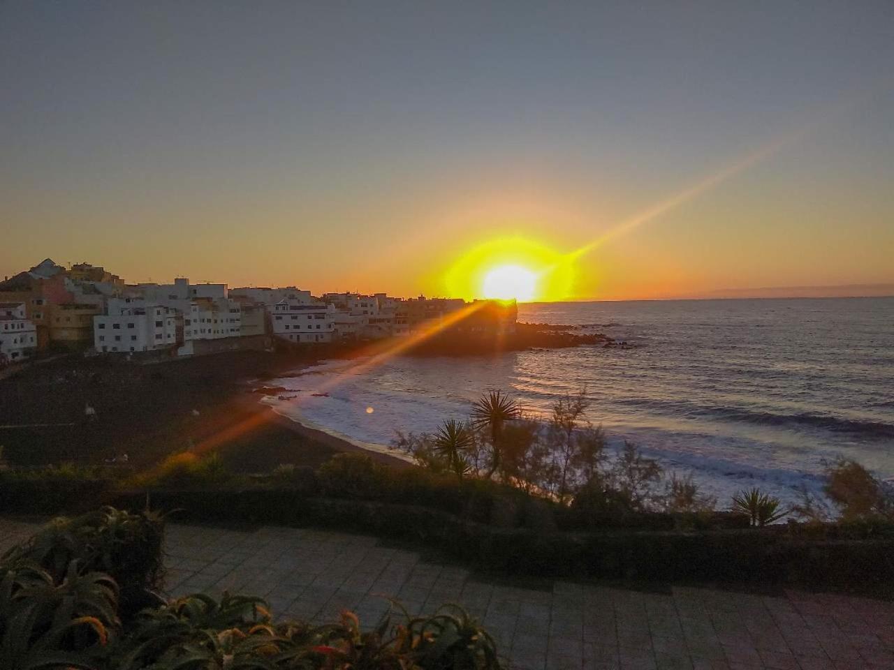 Céntrico Loft en el Puerto de la Cruz con Wifi y cerca de la playa view 4