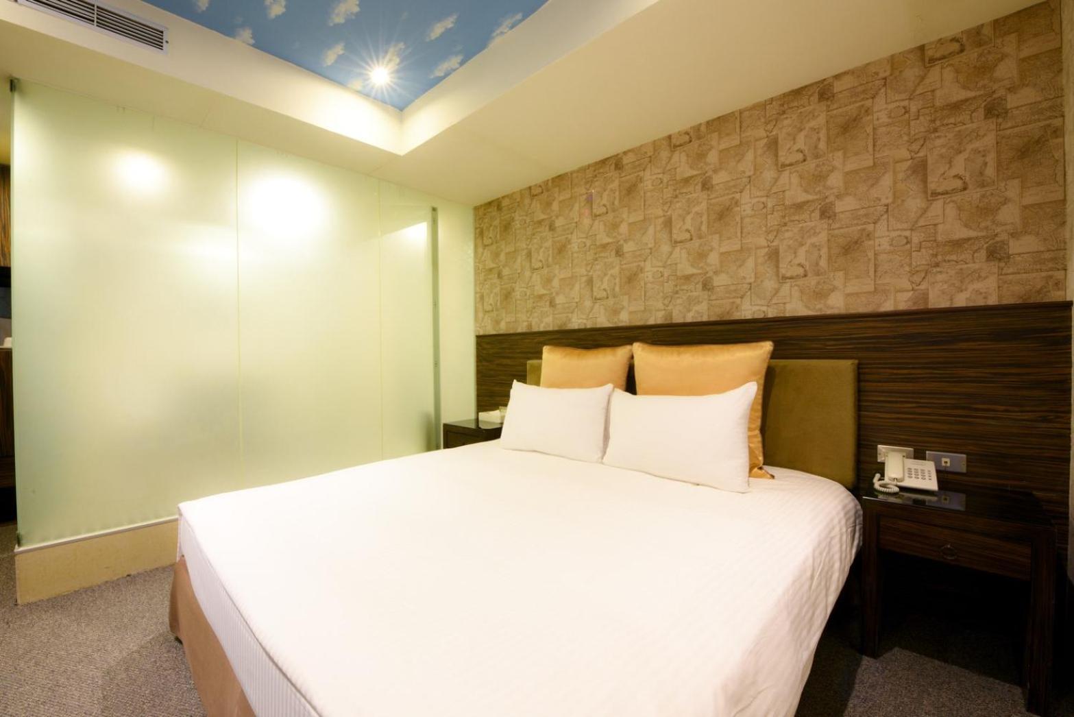 H.M.Hotel
