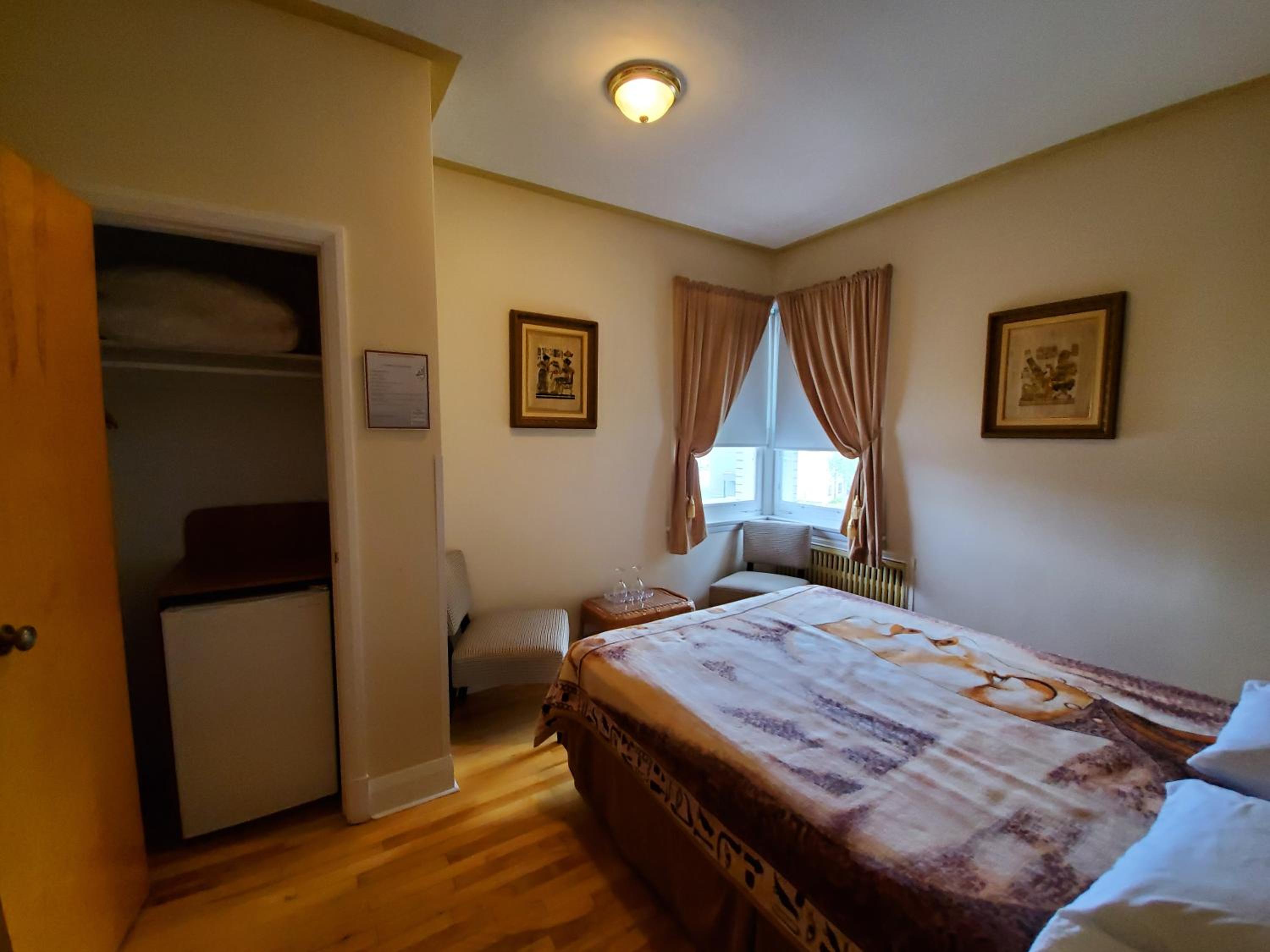 Gite Au P'tit Manoir B&B view 3
