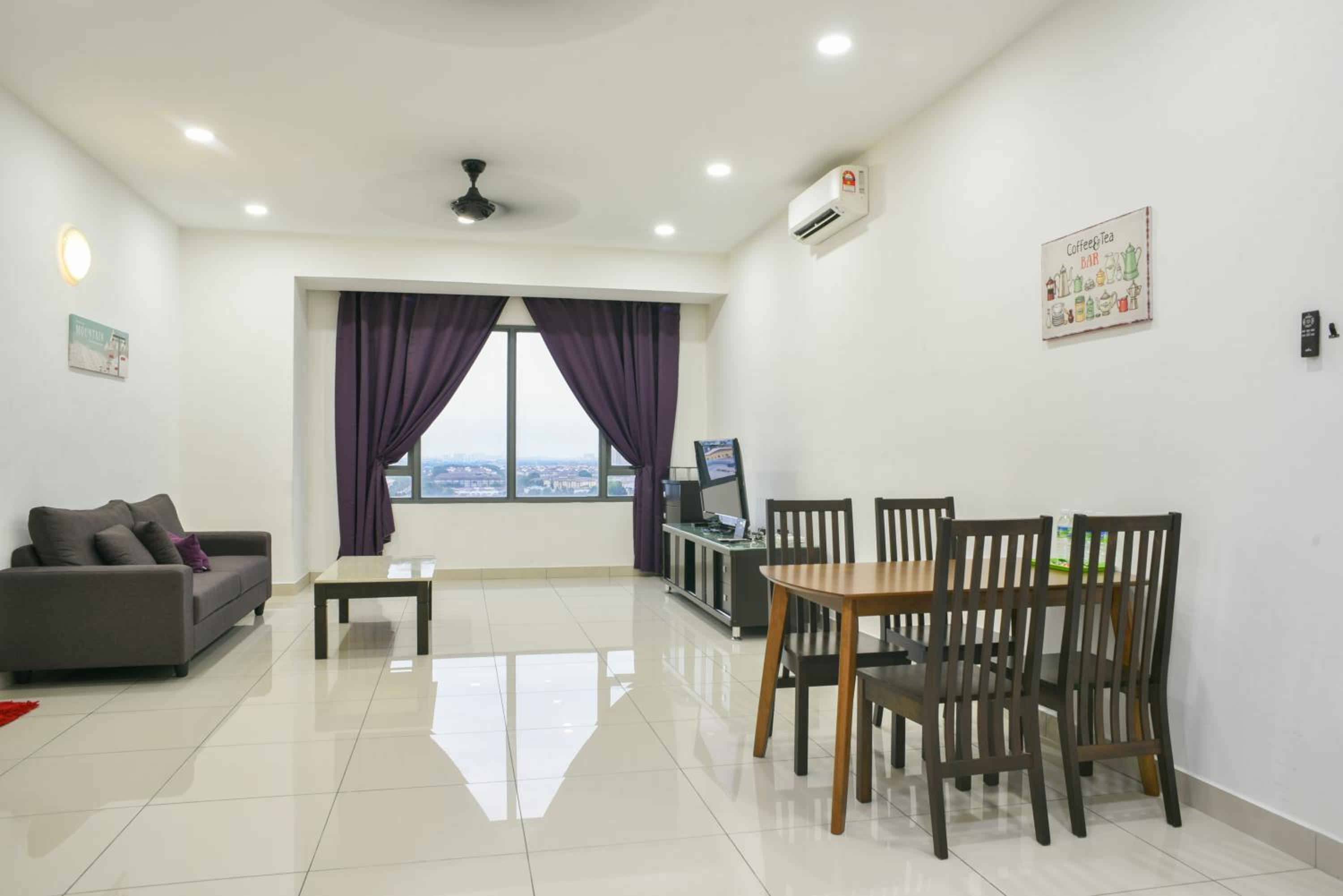 DaMen Homestay @SubangHomeStay