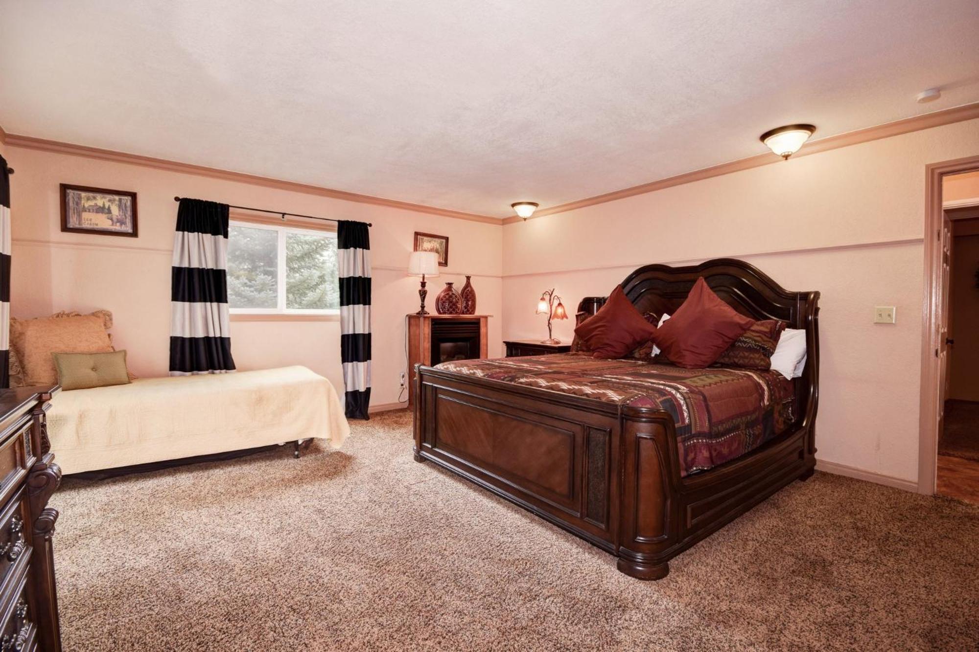 Dreamwood Lodge
