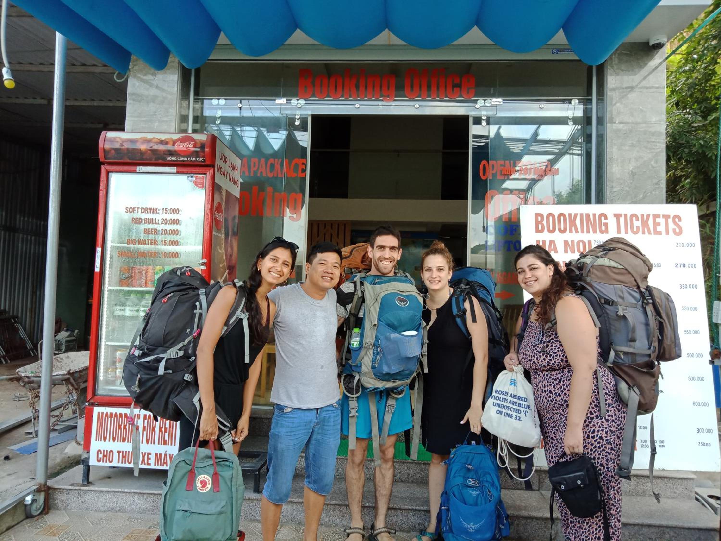 Cat Ba Valentine Central