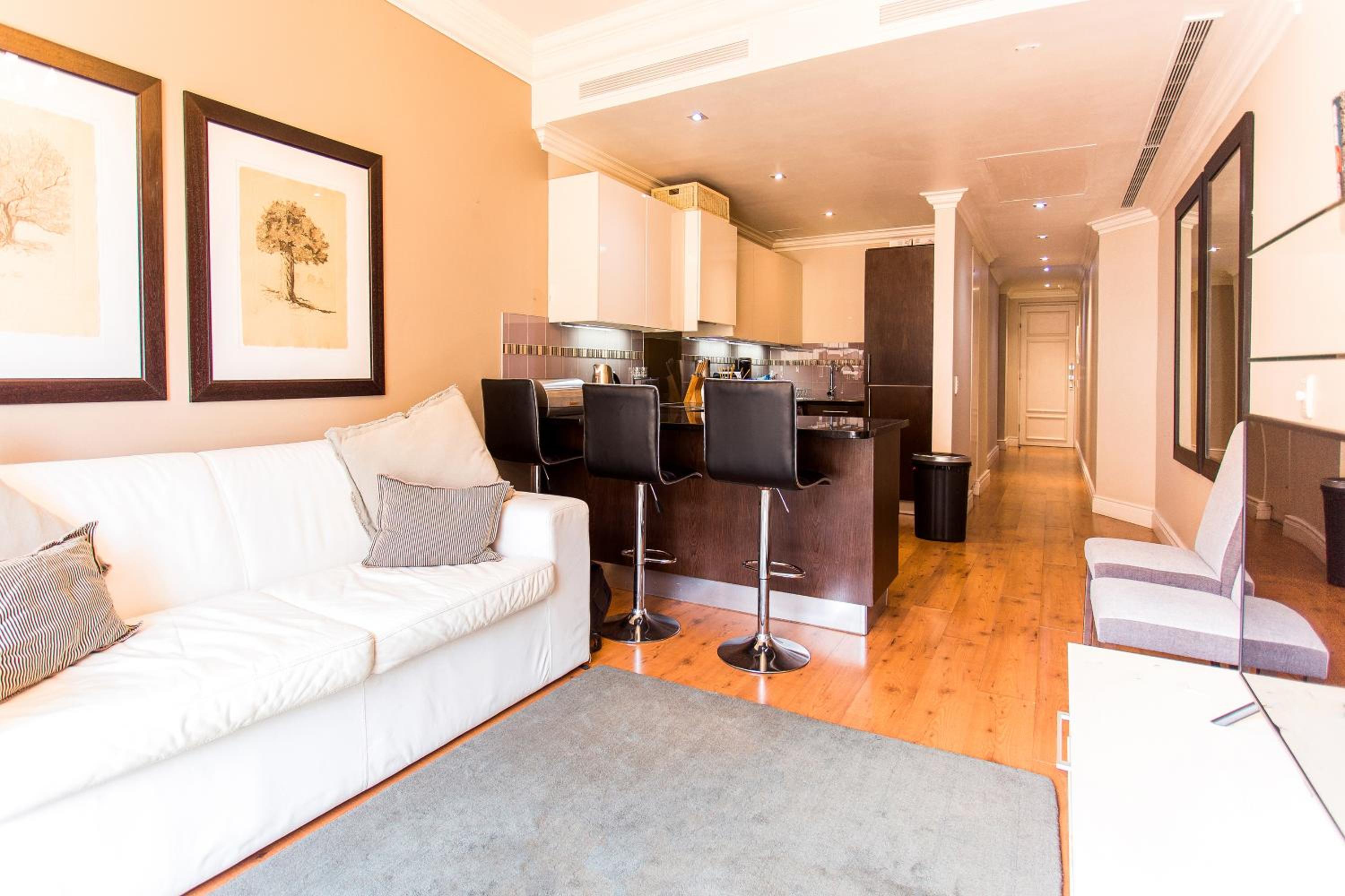 318 - 1BDR Apartment close to V&A Waterfront