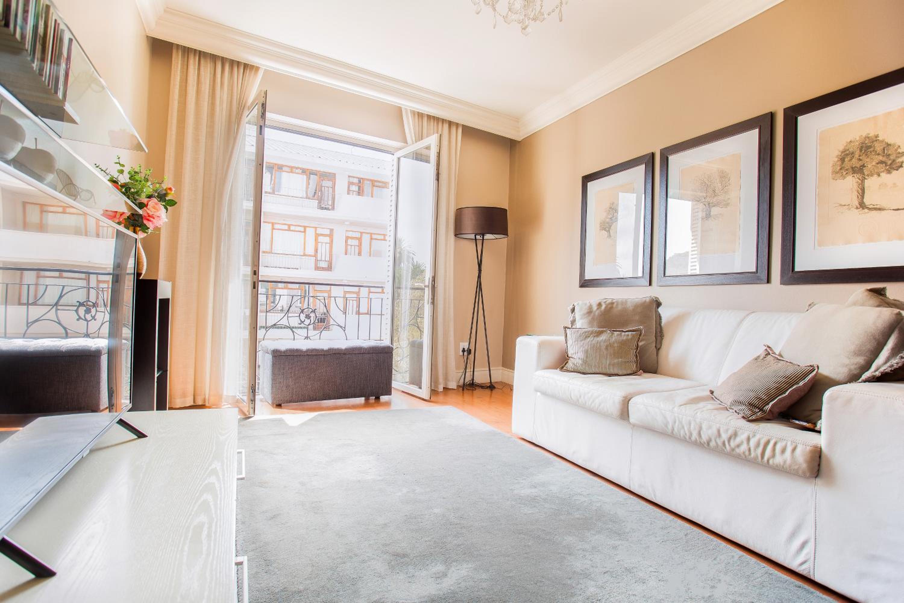 318 - 1BDR Apartment close to V&A Waterfront
