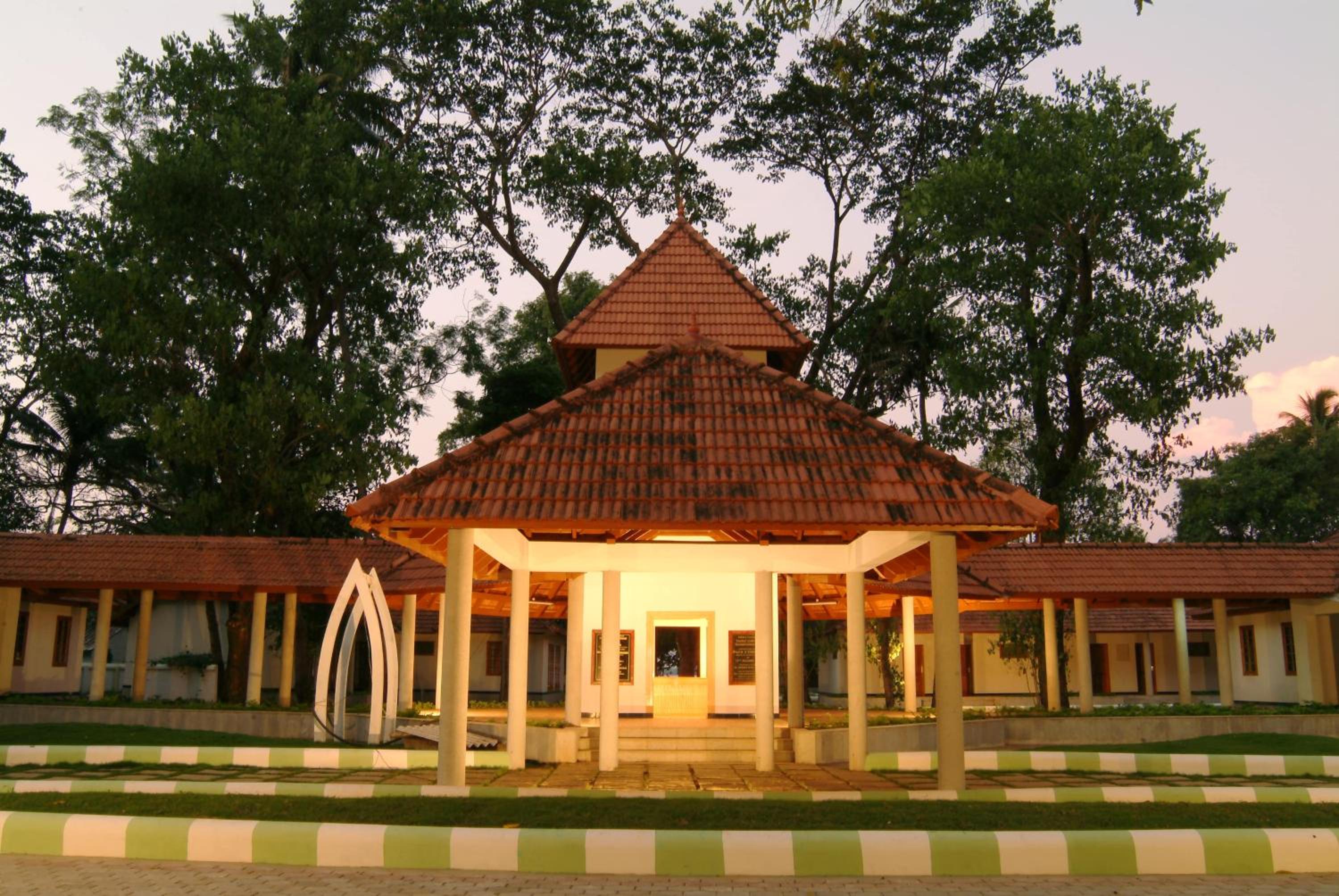 KTDC Kumarakom Gateway Resort view 5