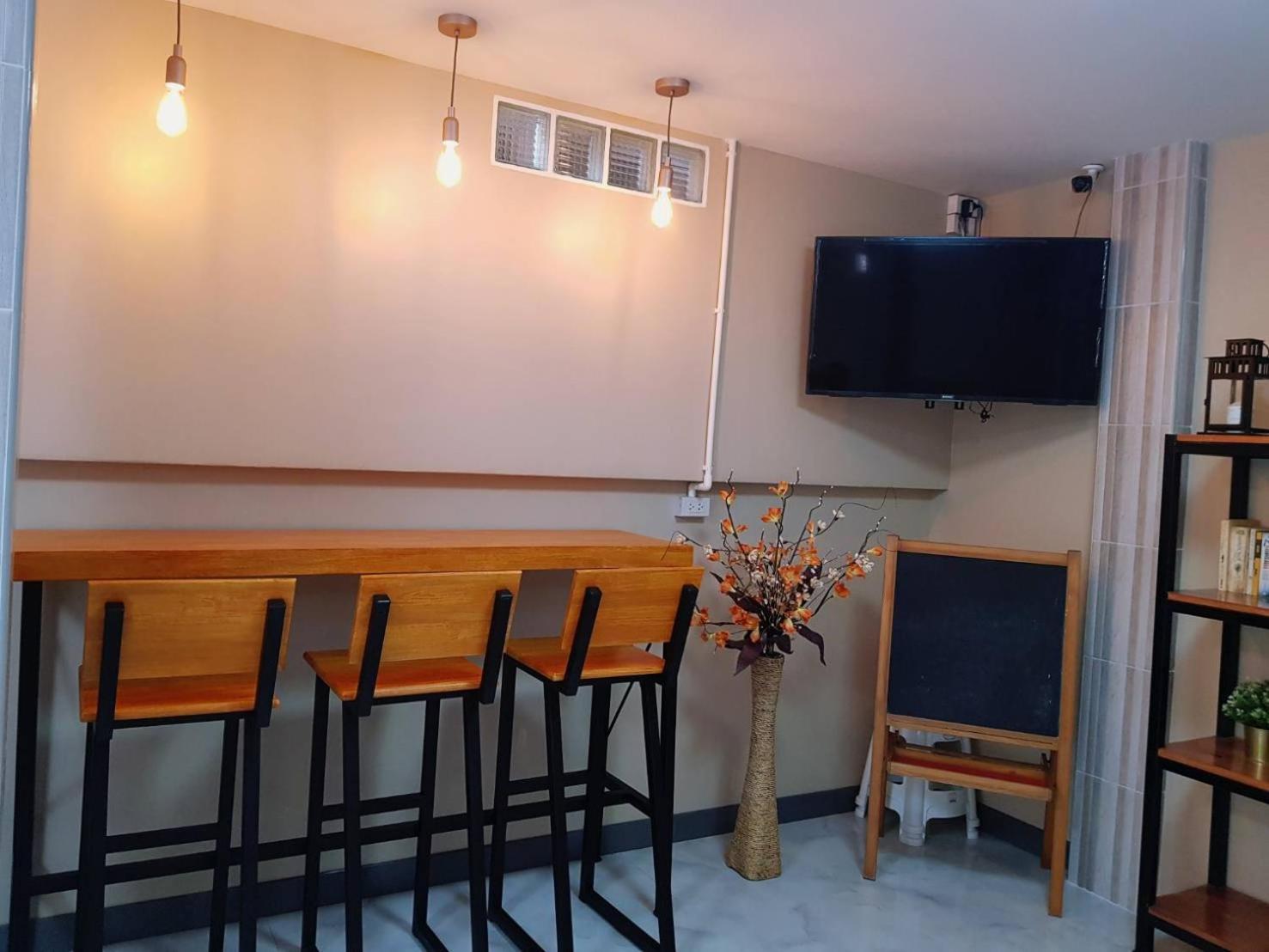 Baan U-Sabai บ้านอยู่สบาย