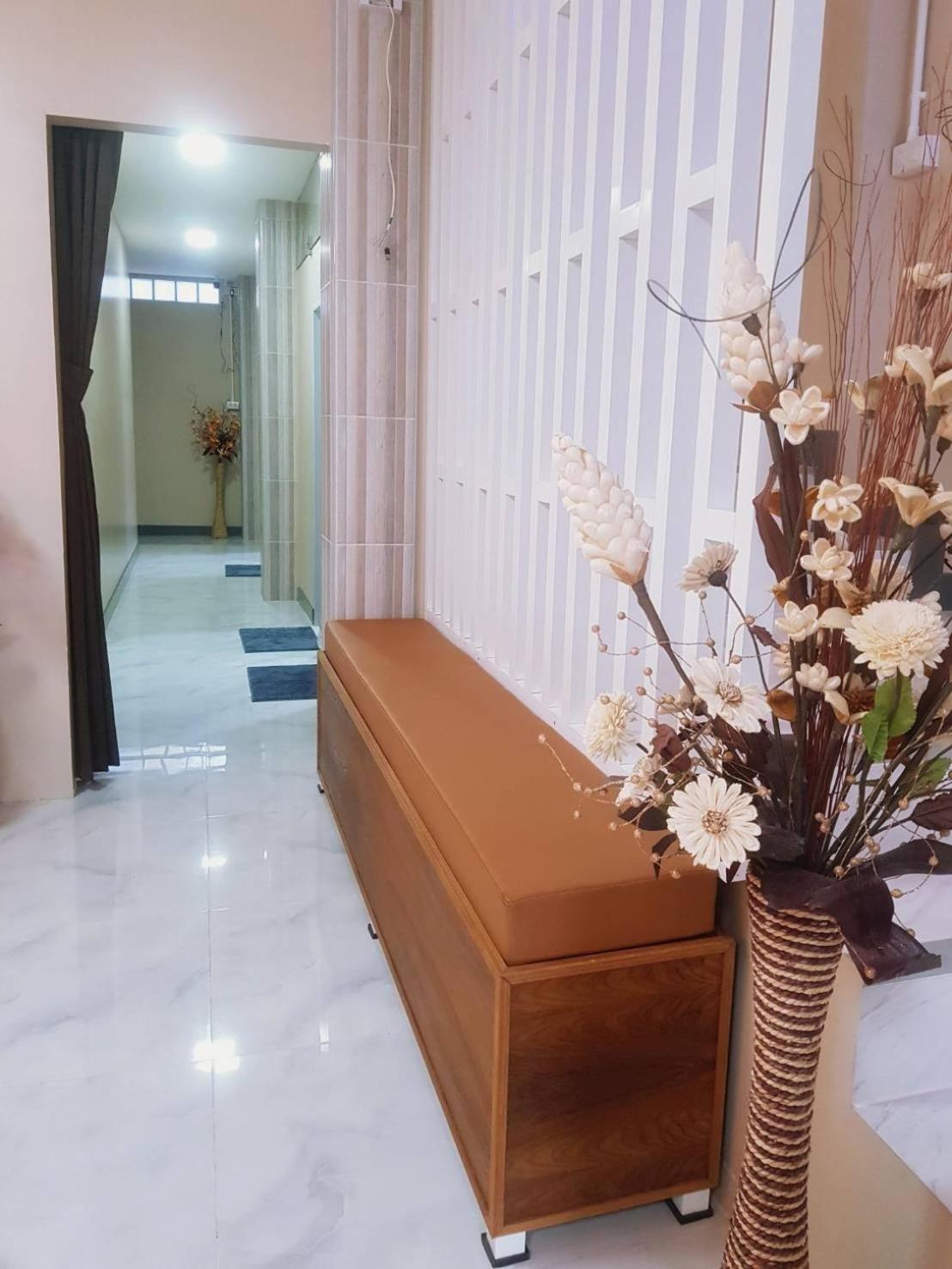 Baan U-Sabai บ้านอยู่สบาย