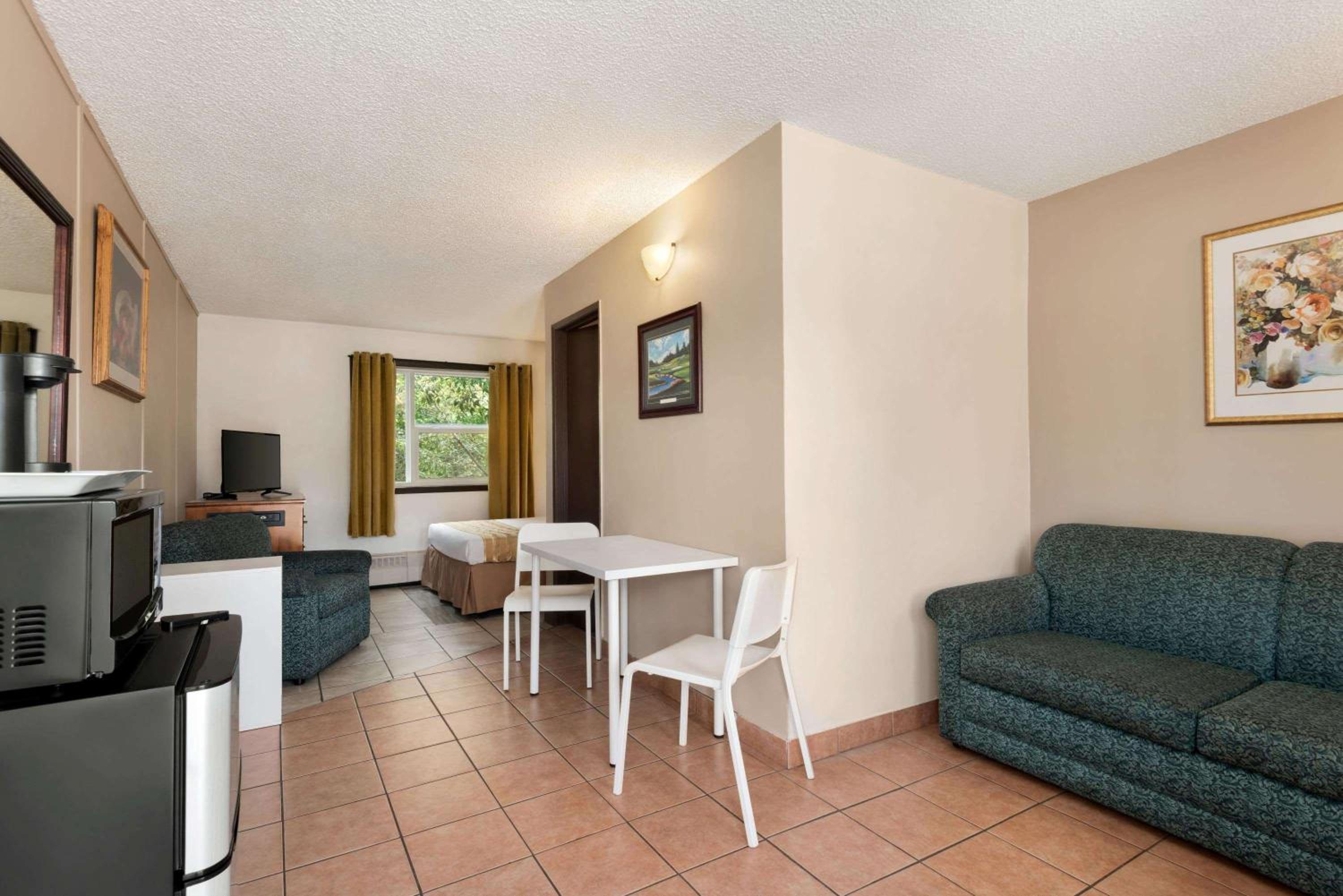 Thriftlodge Edmonton