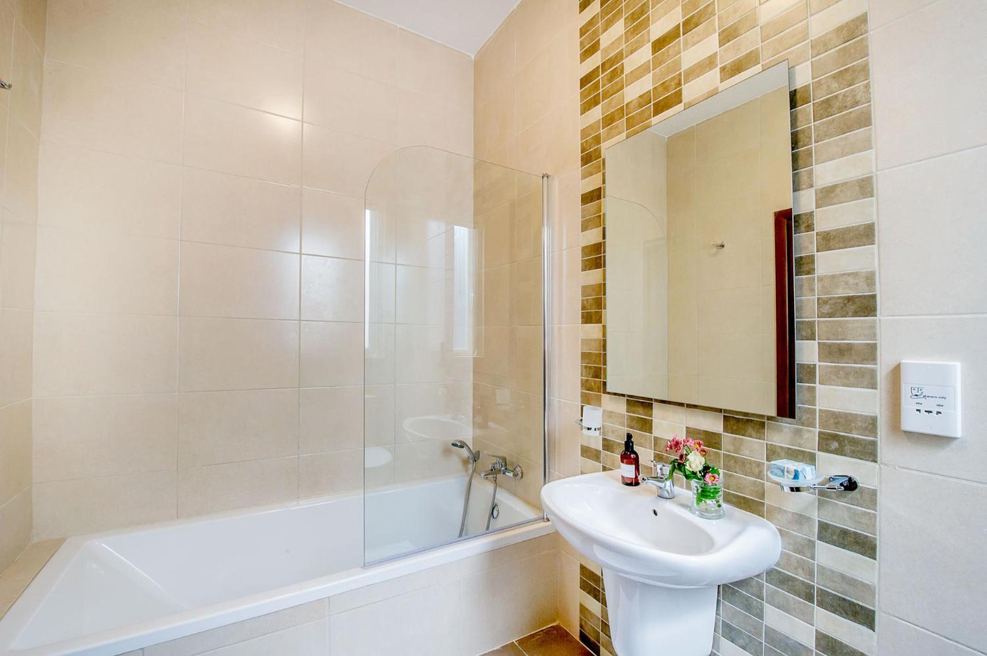 Hillock Residence Apartments