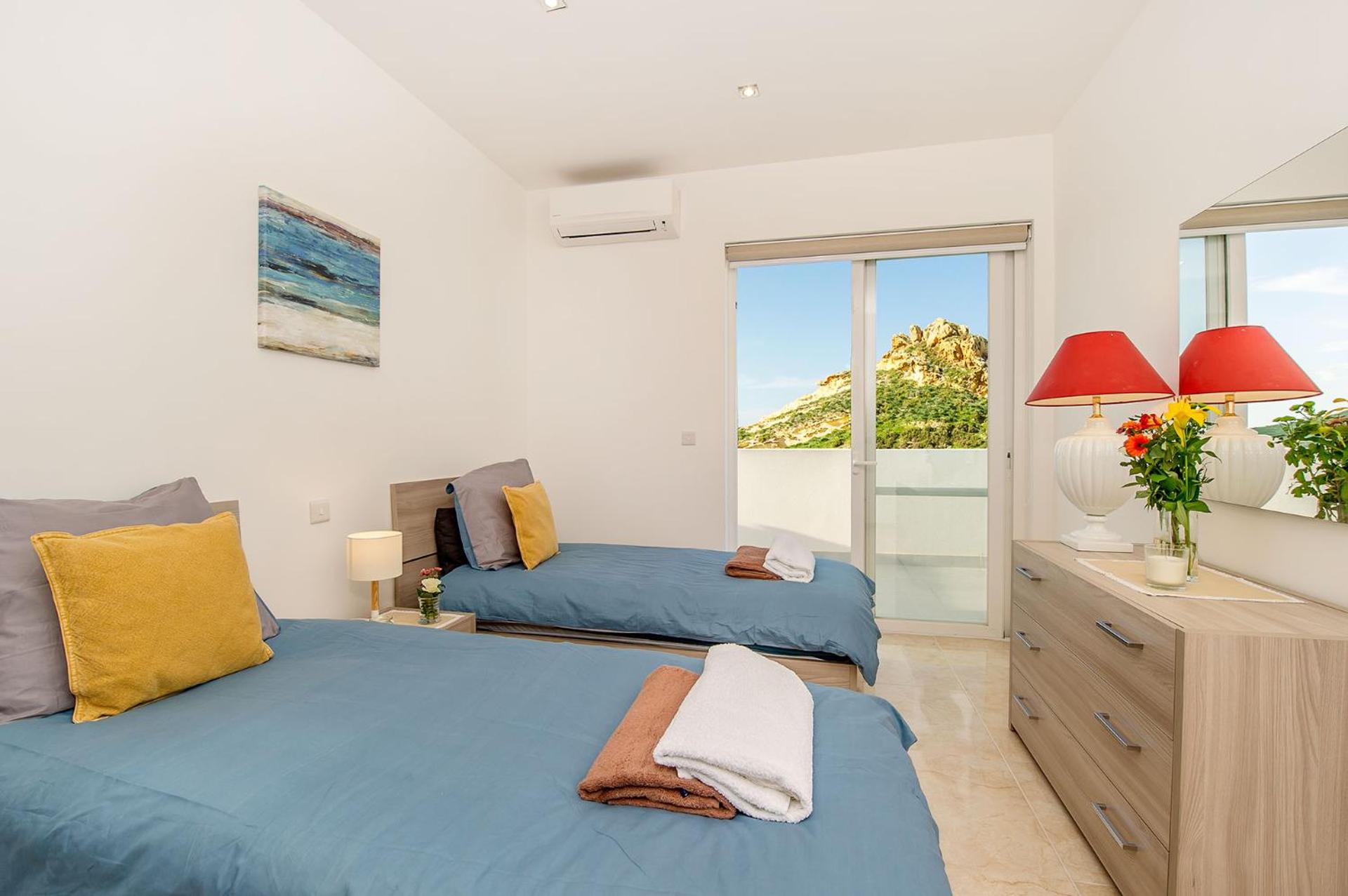 Hillock Residence Apartments