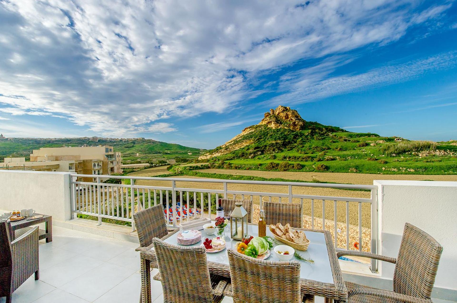 Hillock Residence Apartments