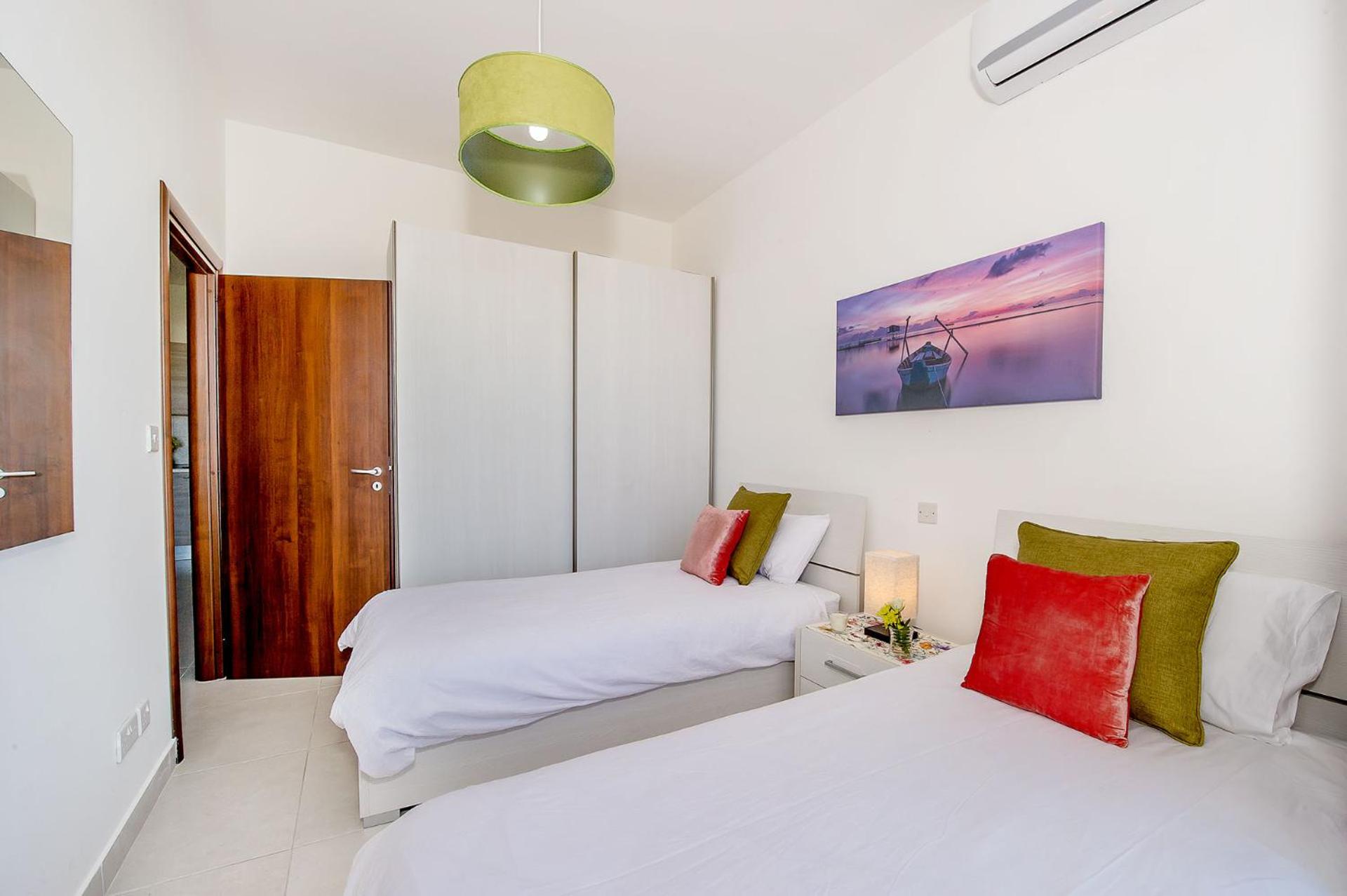 Hillock Residence Apartments