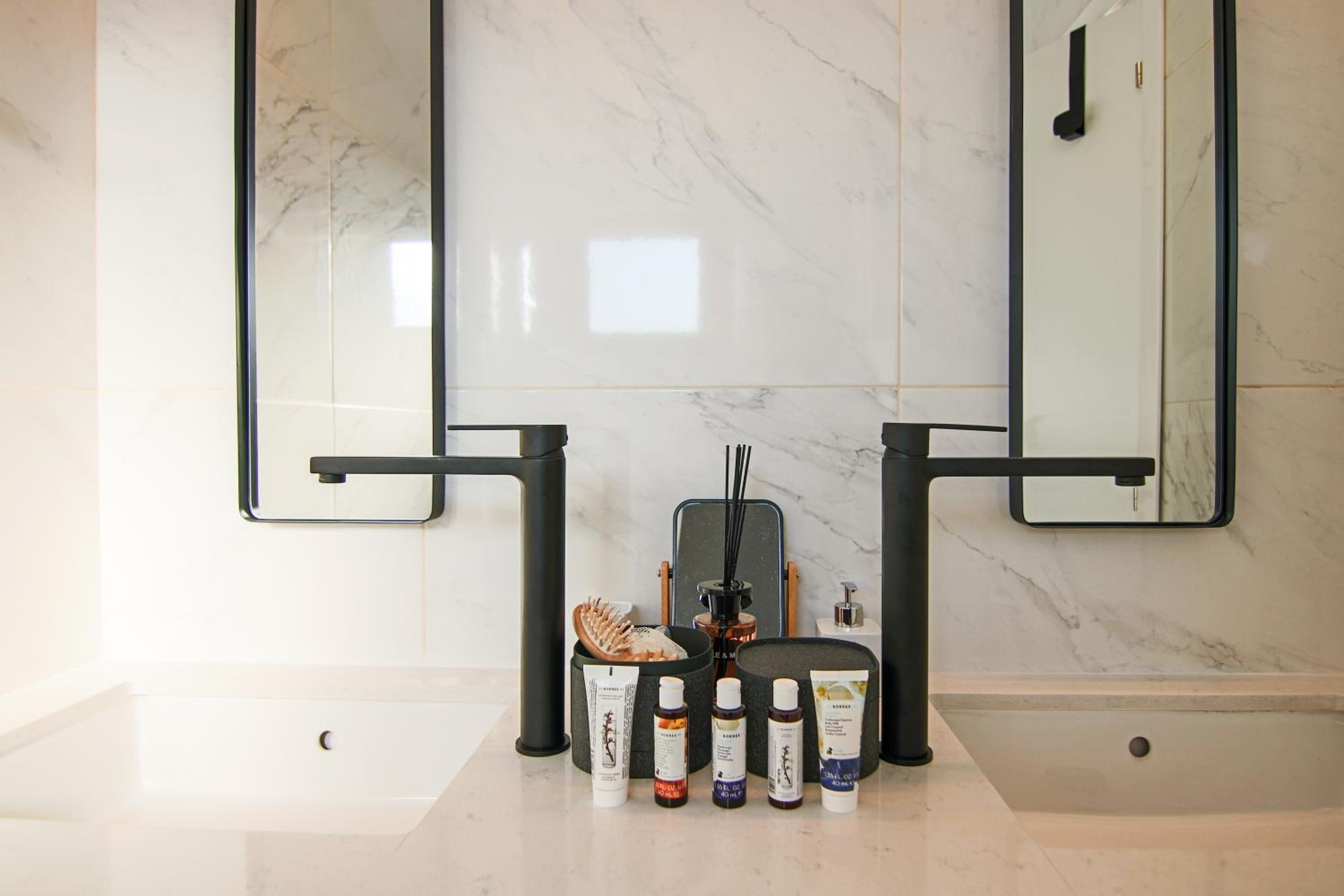 Phaedrus Living Seaside Luxury Flat Athina 109 — photo 10