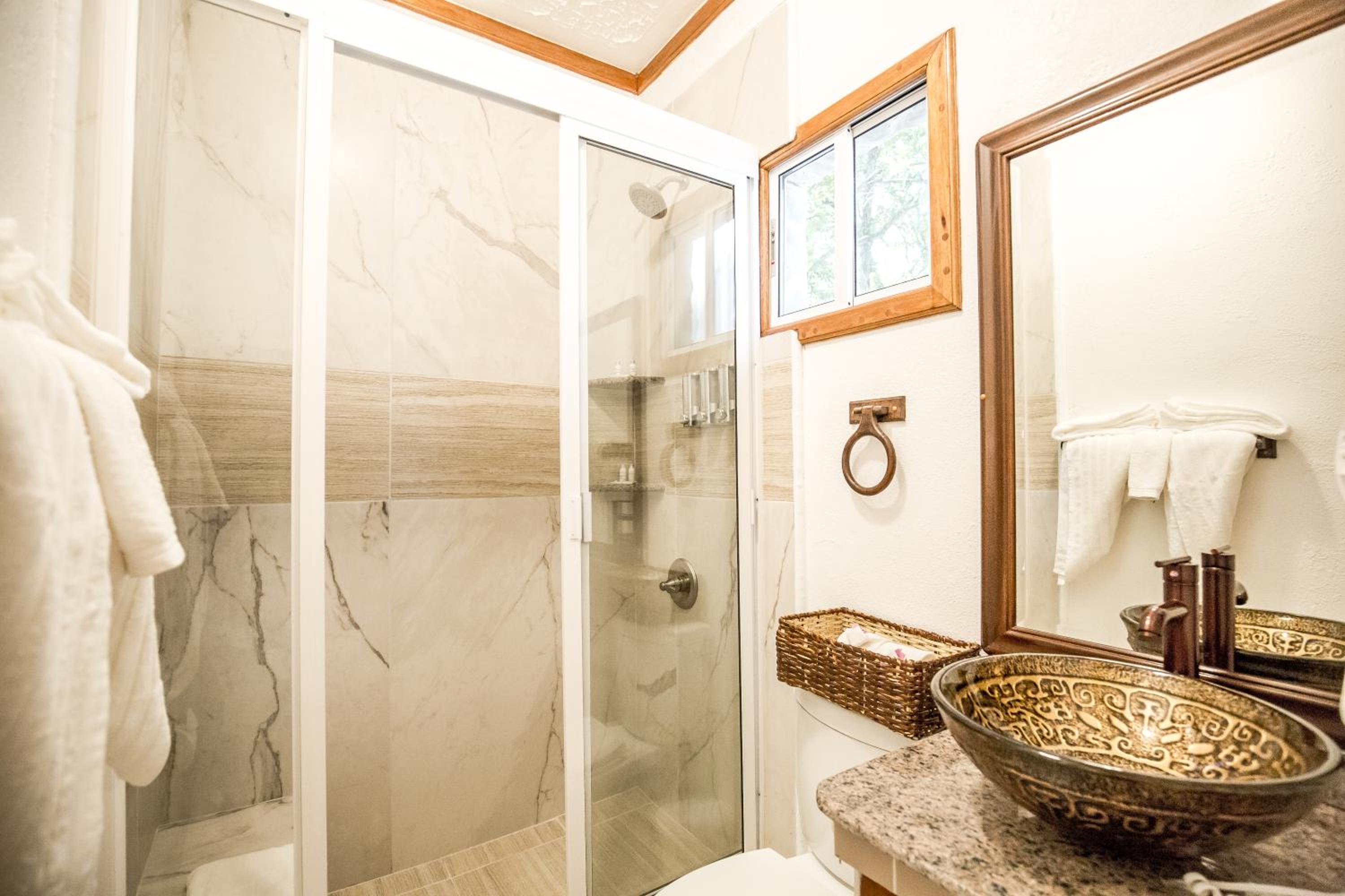 Belize Vacations - Falling Leaves Lodge - Property Image 2