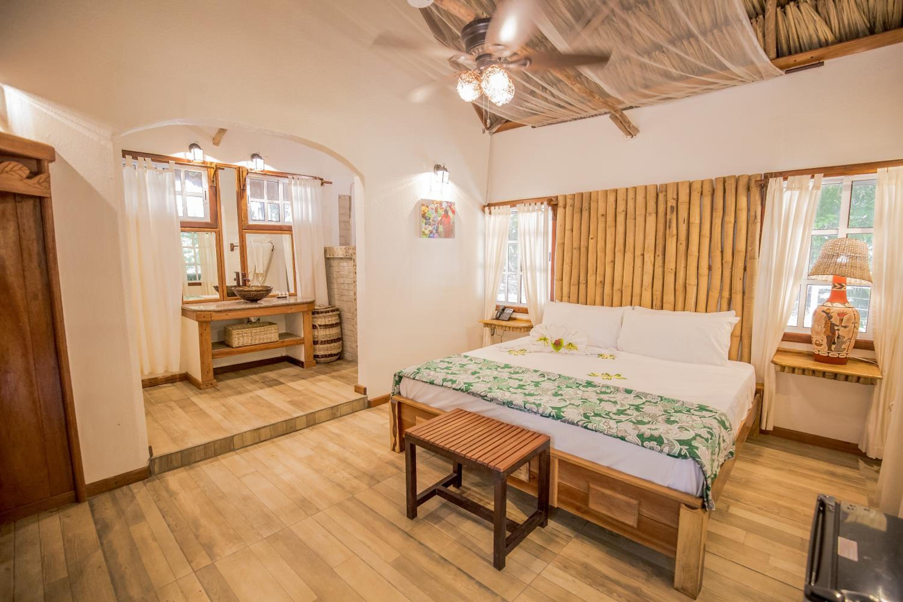 Belize Vacations - Falling Leaves Lodge - Property Image 4