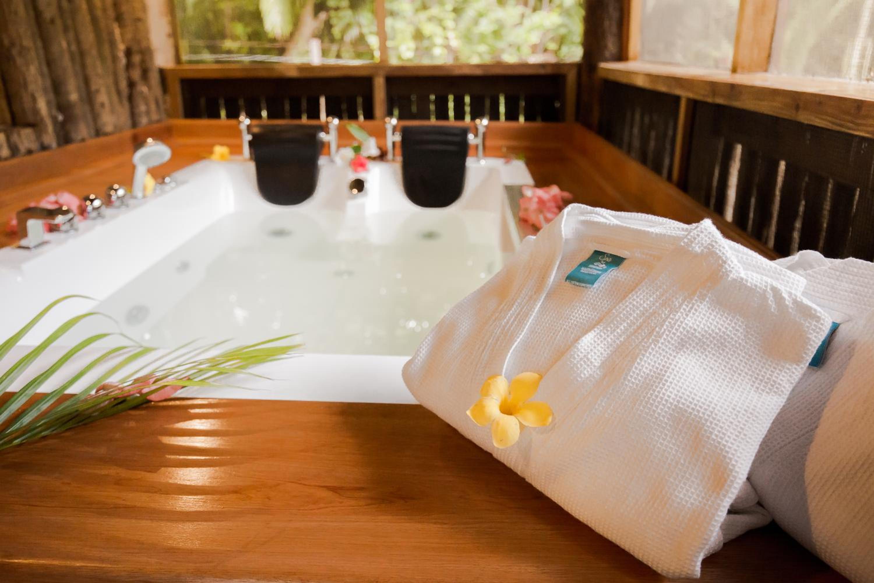 Belize Vacations - Falling Leaves Lodge - Property Image 3