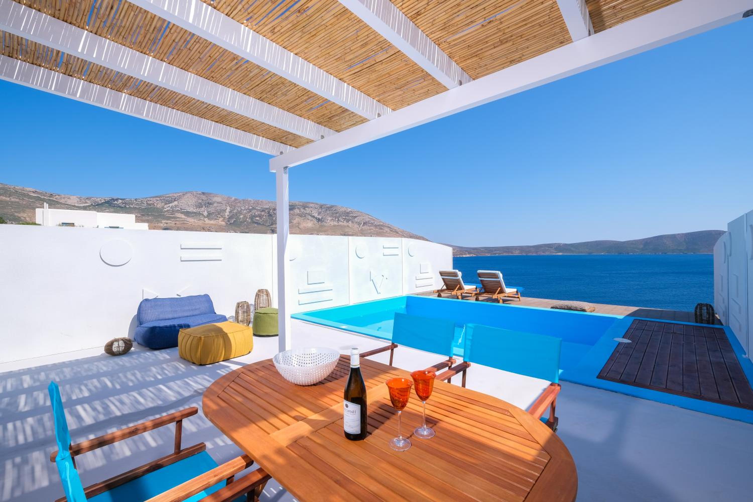 Aelia Collection Suites - Adults Friendly