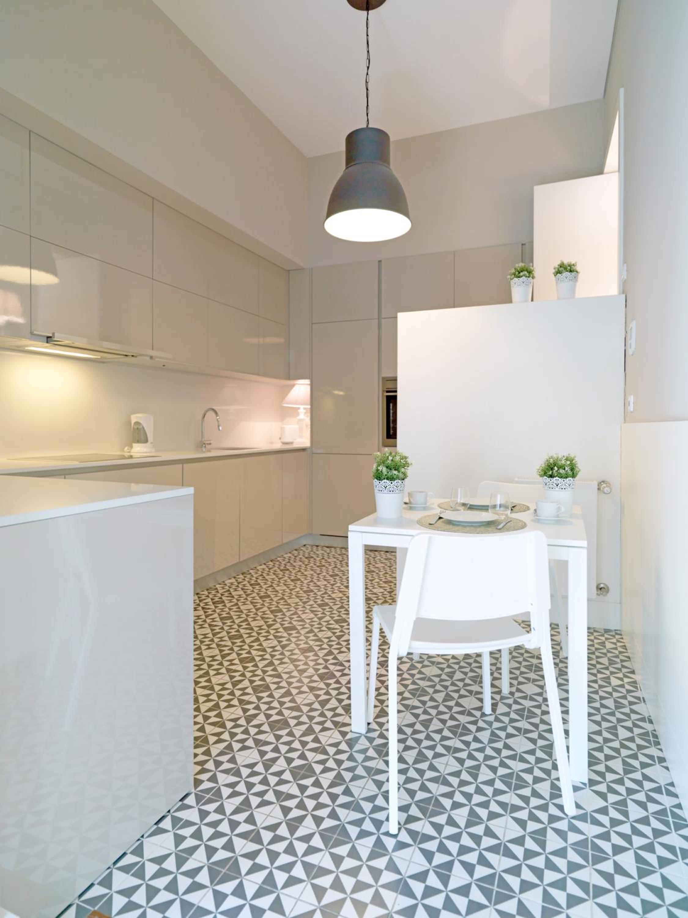 FLH Porto Bright Flat