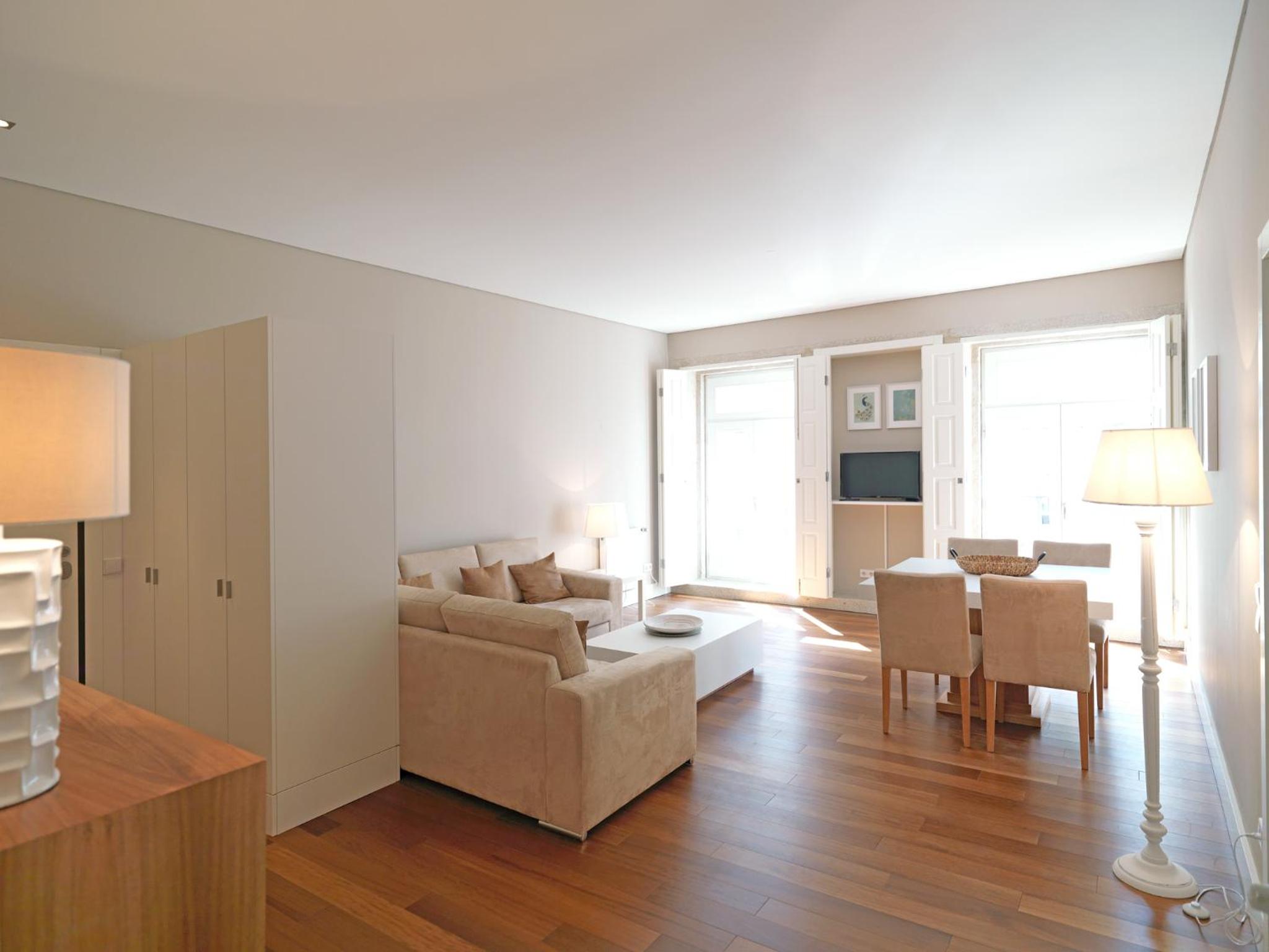 FLH Porto Bright Flat